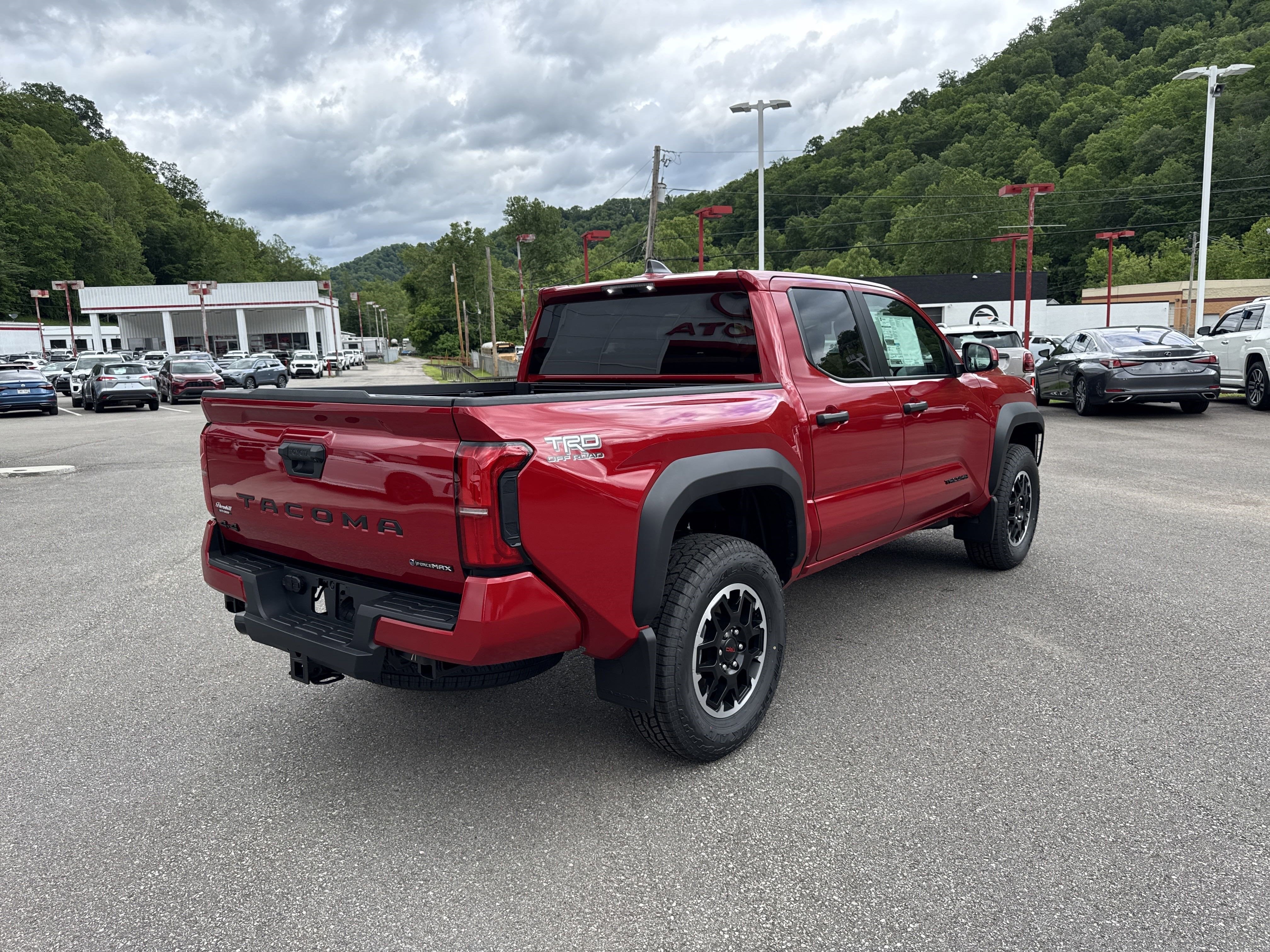 2025 Toyota Tacoma i-FORCE MAX Tacoma TRD Off-Road