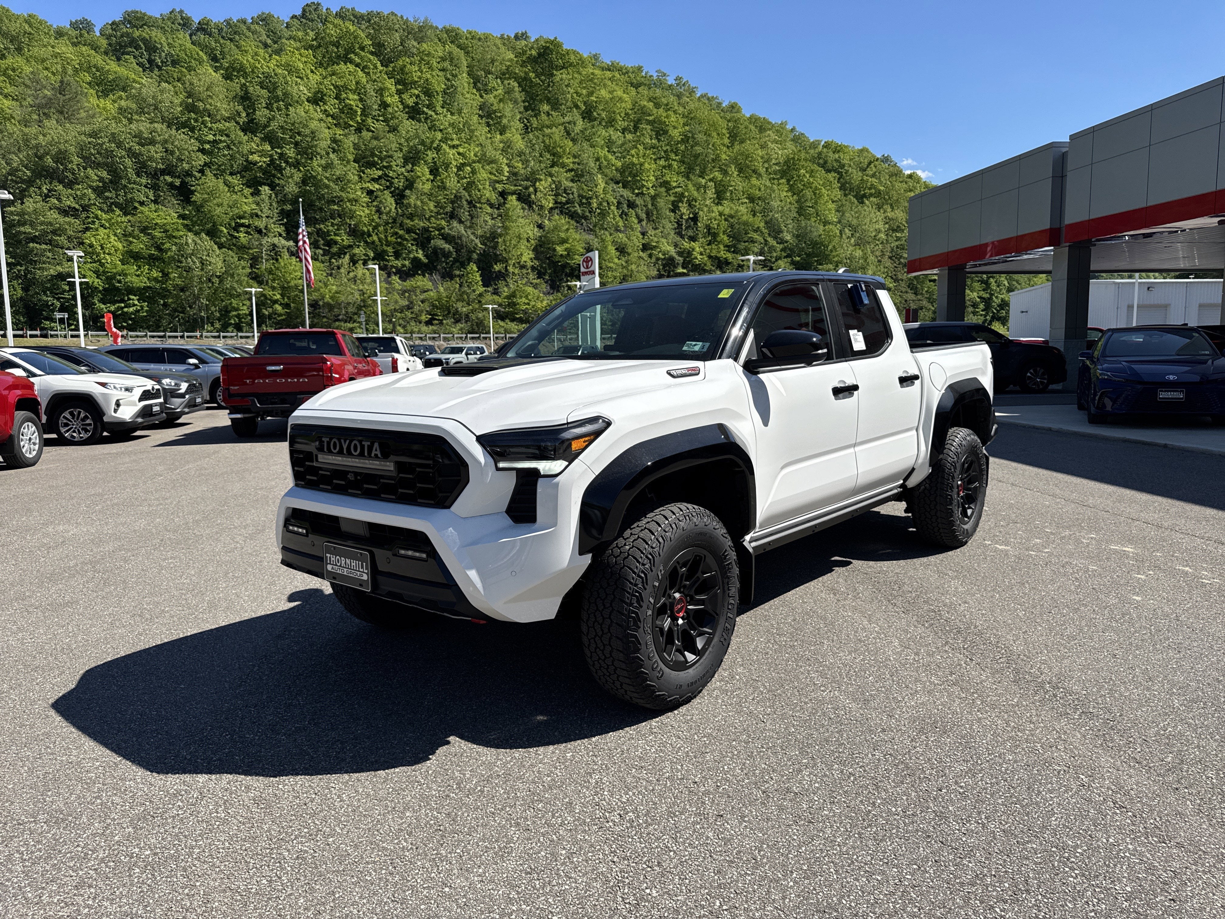 2026 Toyota Tacoma i-FORCE MAX Tacoma TRD Pro