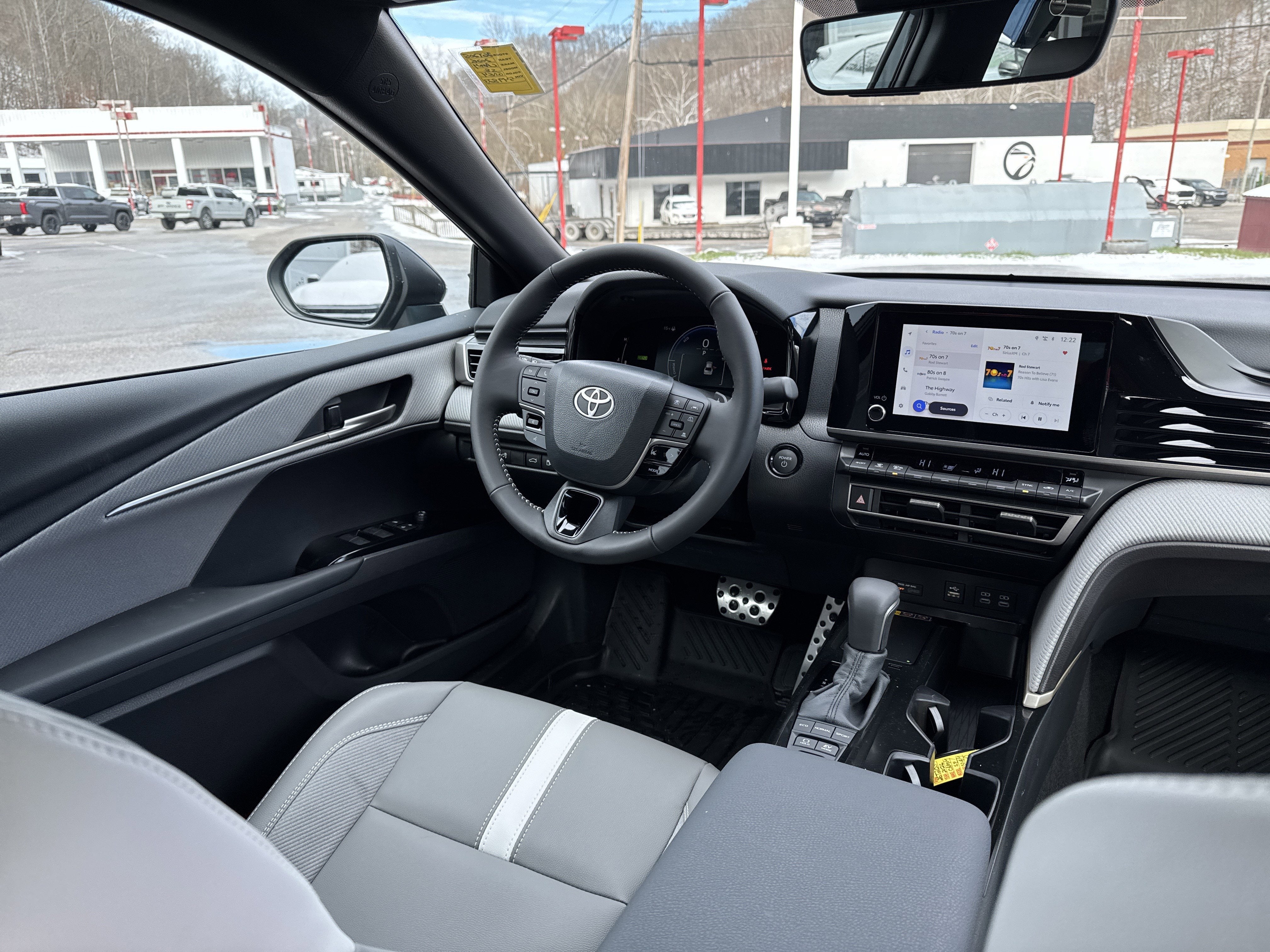 2026 Toyota Camry SE AWD