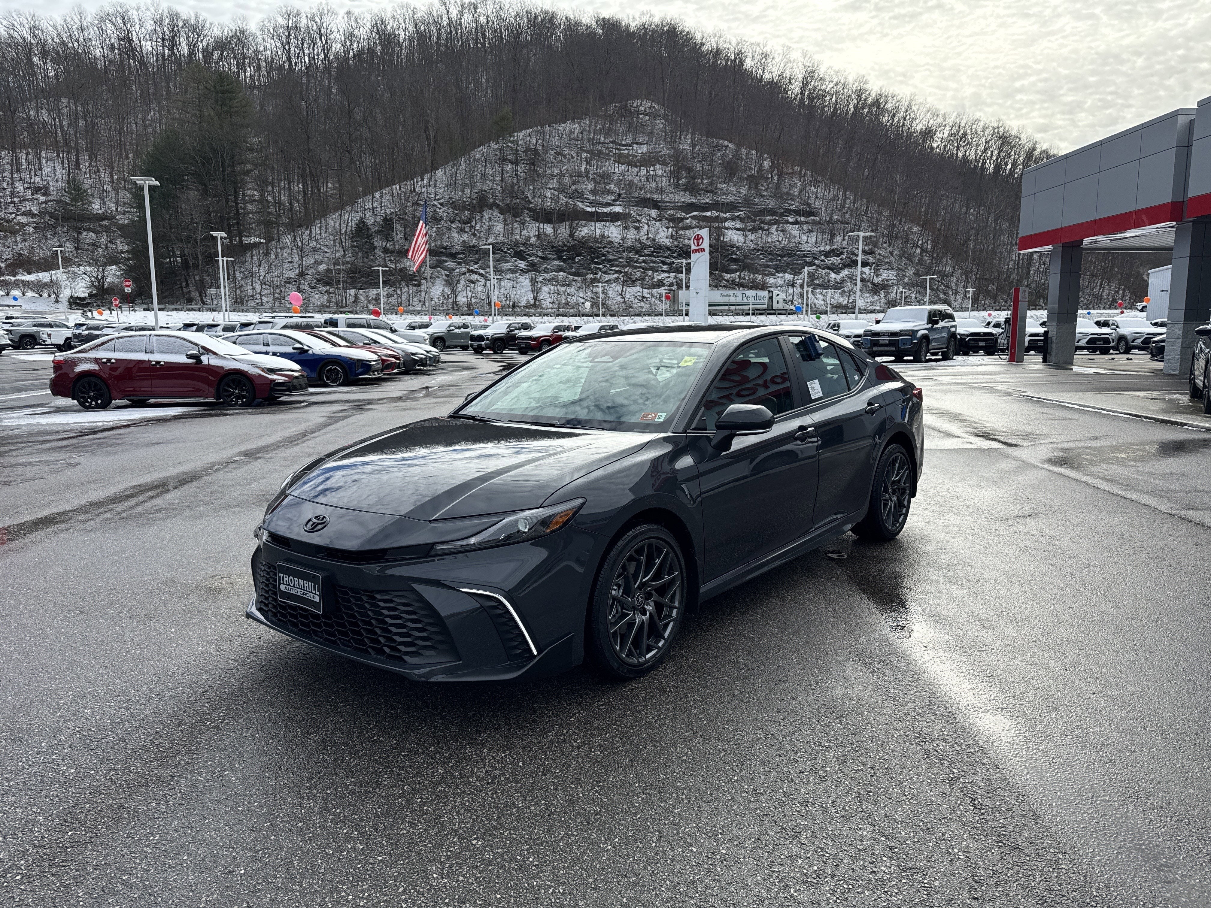 2026 Toyota Camry SE AWD