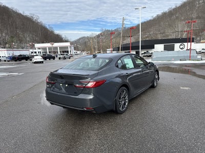 2026 Toyota Camry SE AWD