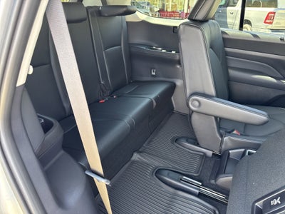 2026 Toyota Grand Highlander Hybrid XLE