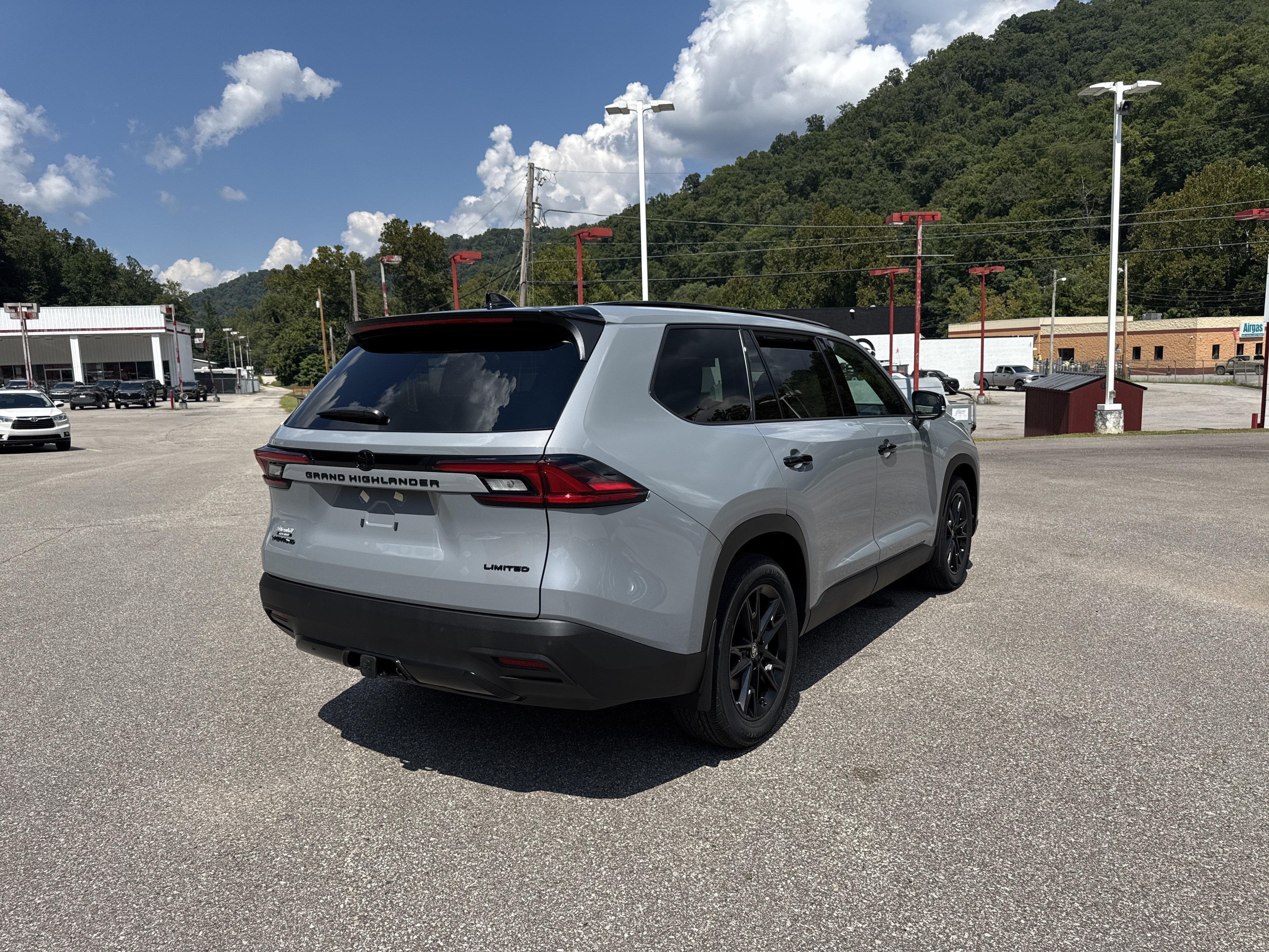 2026 Toyota Grand Highlander Hybrid Nightshade