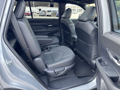 2026 Toyota Grand Highlander Hybrid Nightshade