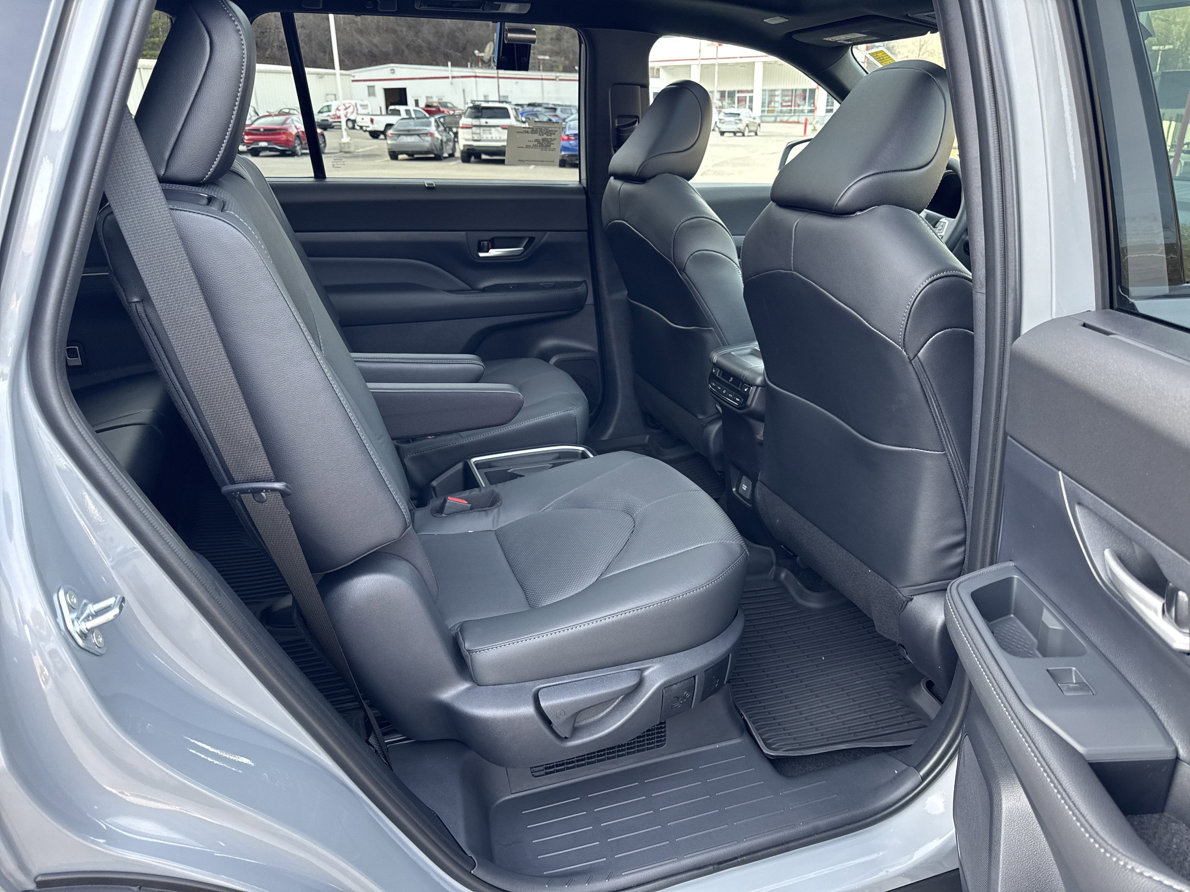 2026 Toyota Grand Highlander Hybrid Nightshade