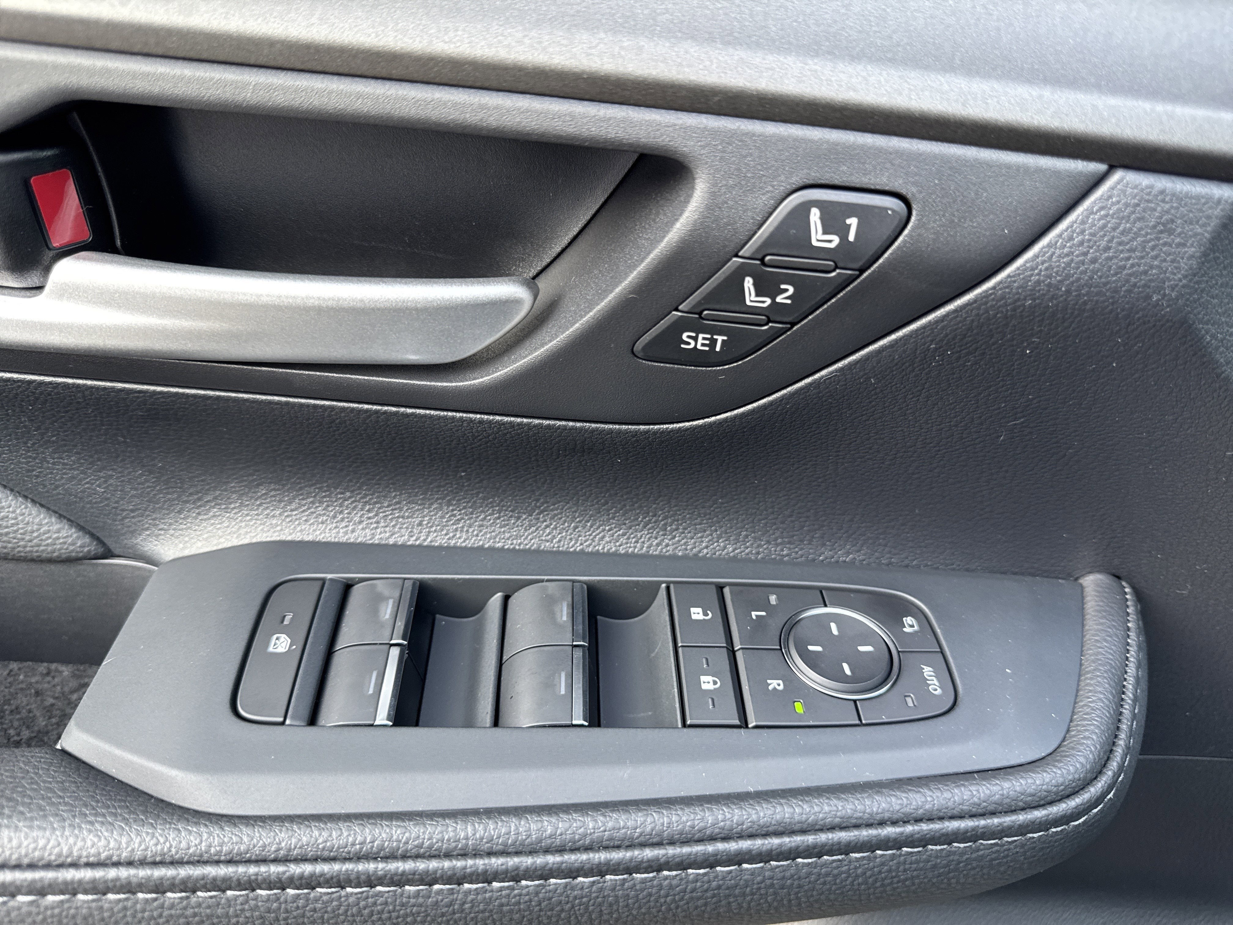 2026 Toyota Grand Highlander Hybrid Nightshade