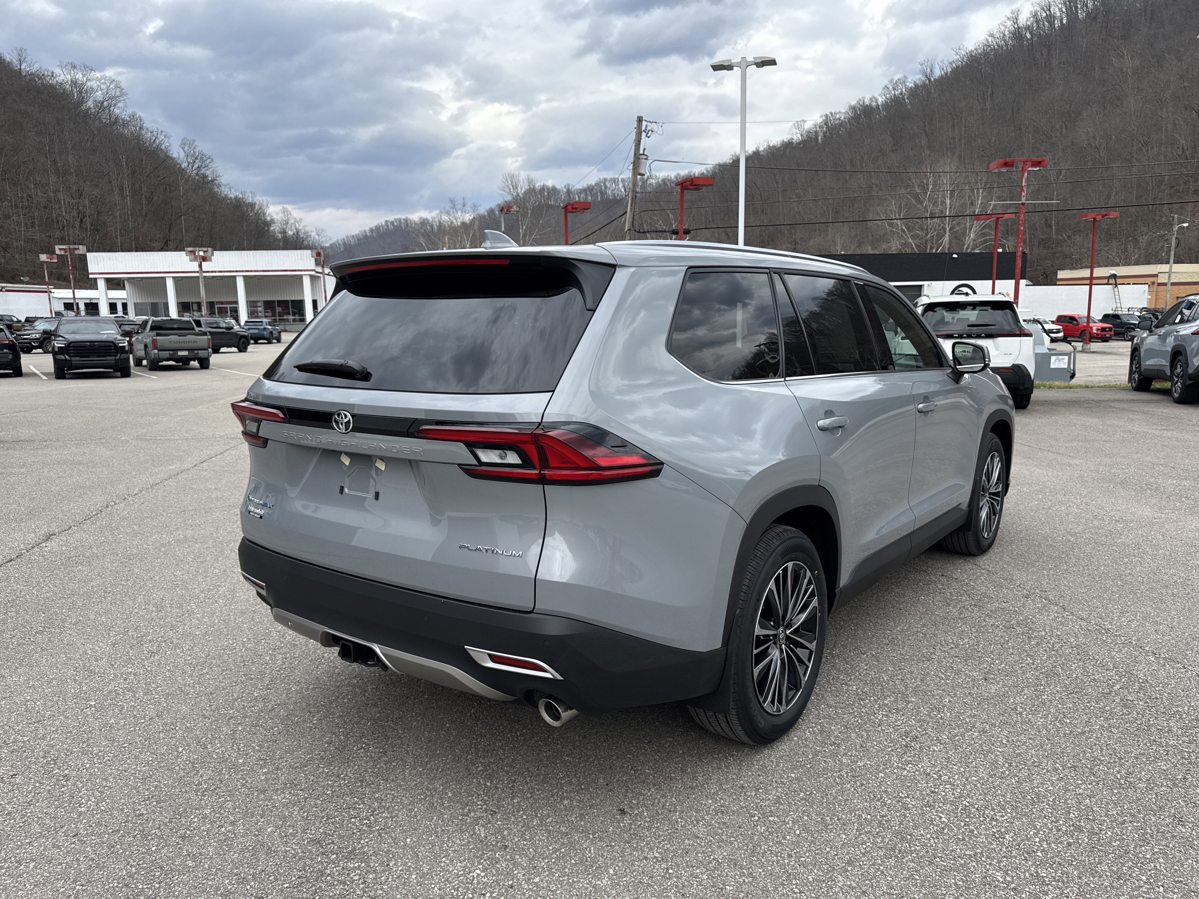 2026 Toyota Grand Highlander Hybrid MAX Platinum