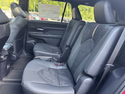 2026 Toyota Grand Highlander Hybrid MAX Platinum