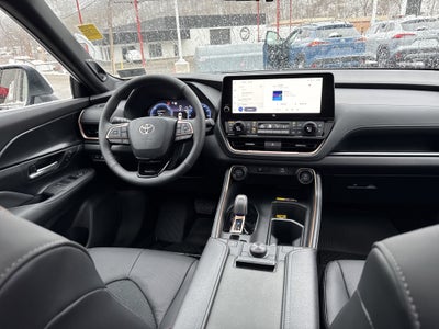 2026 Toyota Grand Highlander Hybrid MAX Platinum