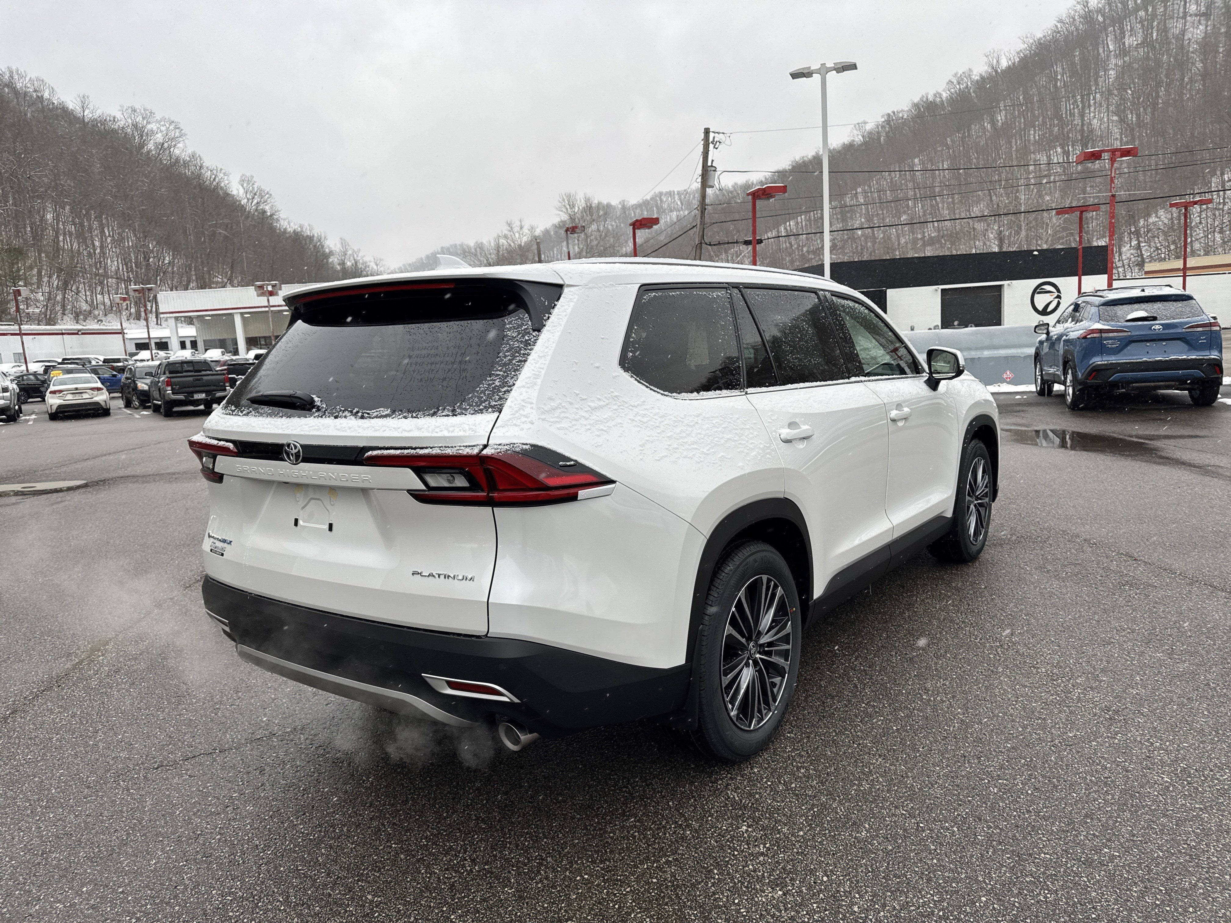 2026 Toyota Grand Highlander Hybrid MAX Platinum