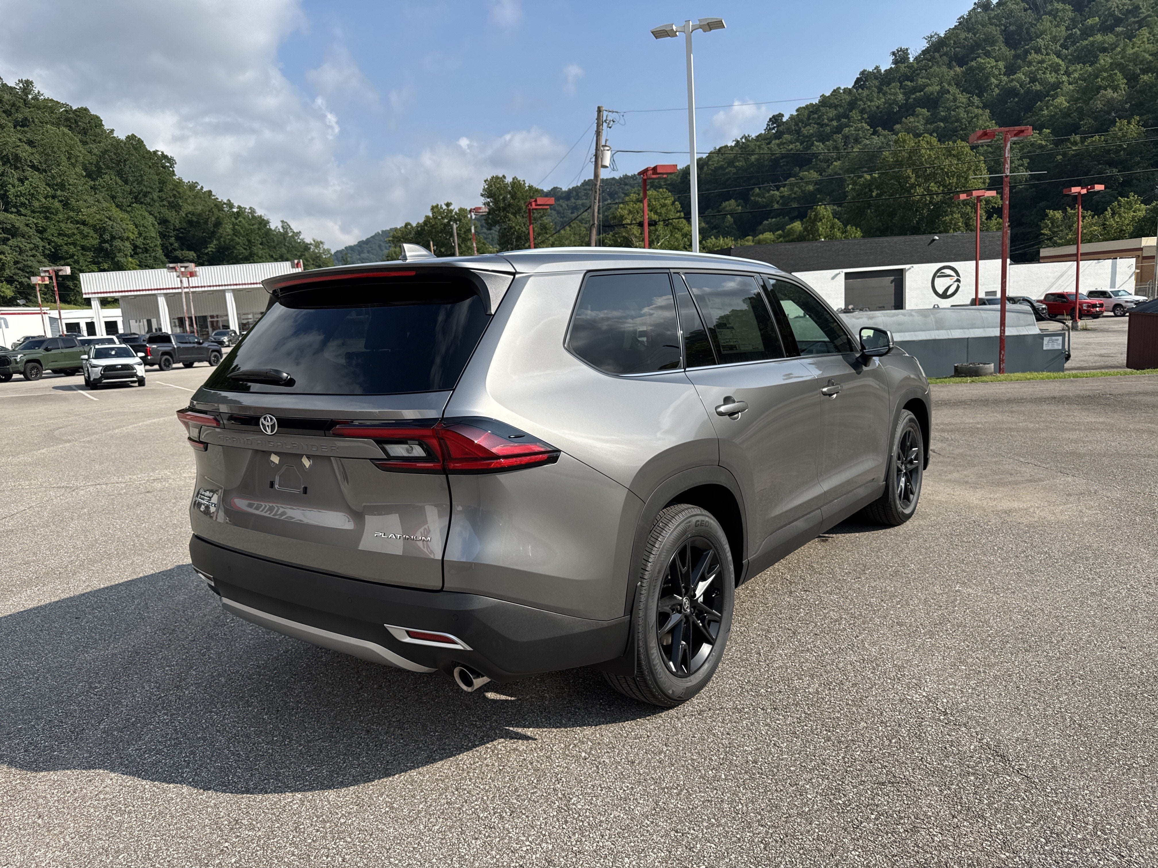 2026 Toyota Grand Highlander Hybrid MAX Platinum