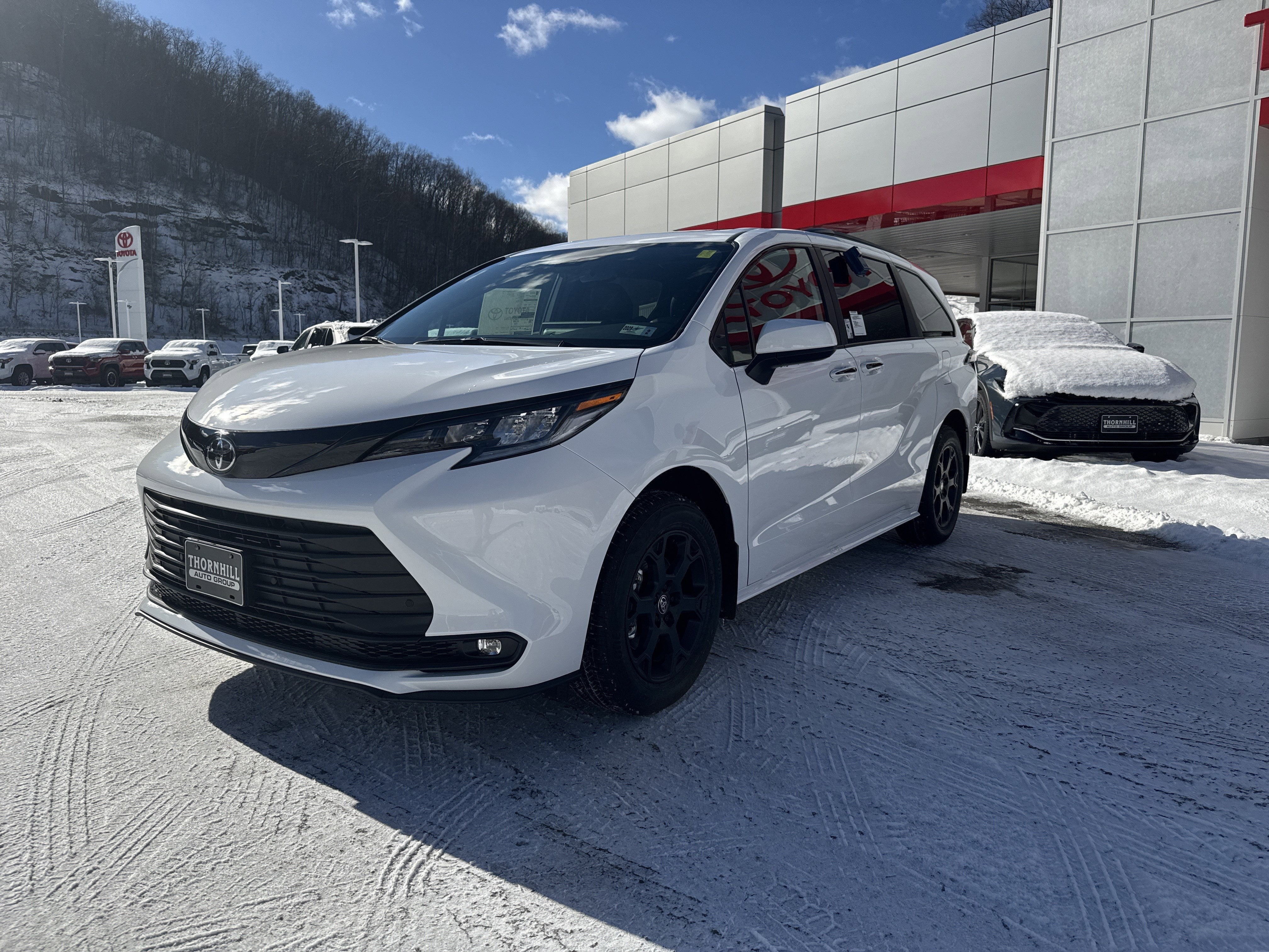 2026 Toyota Sienna Woodland Edition