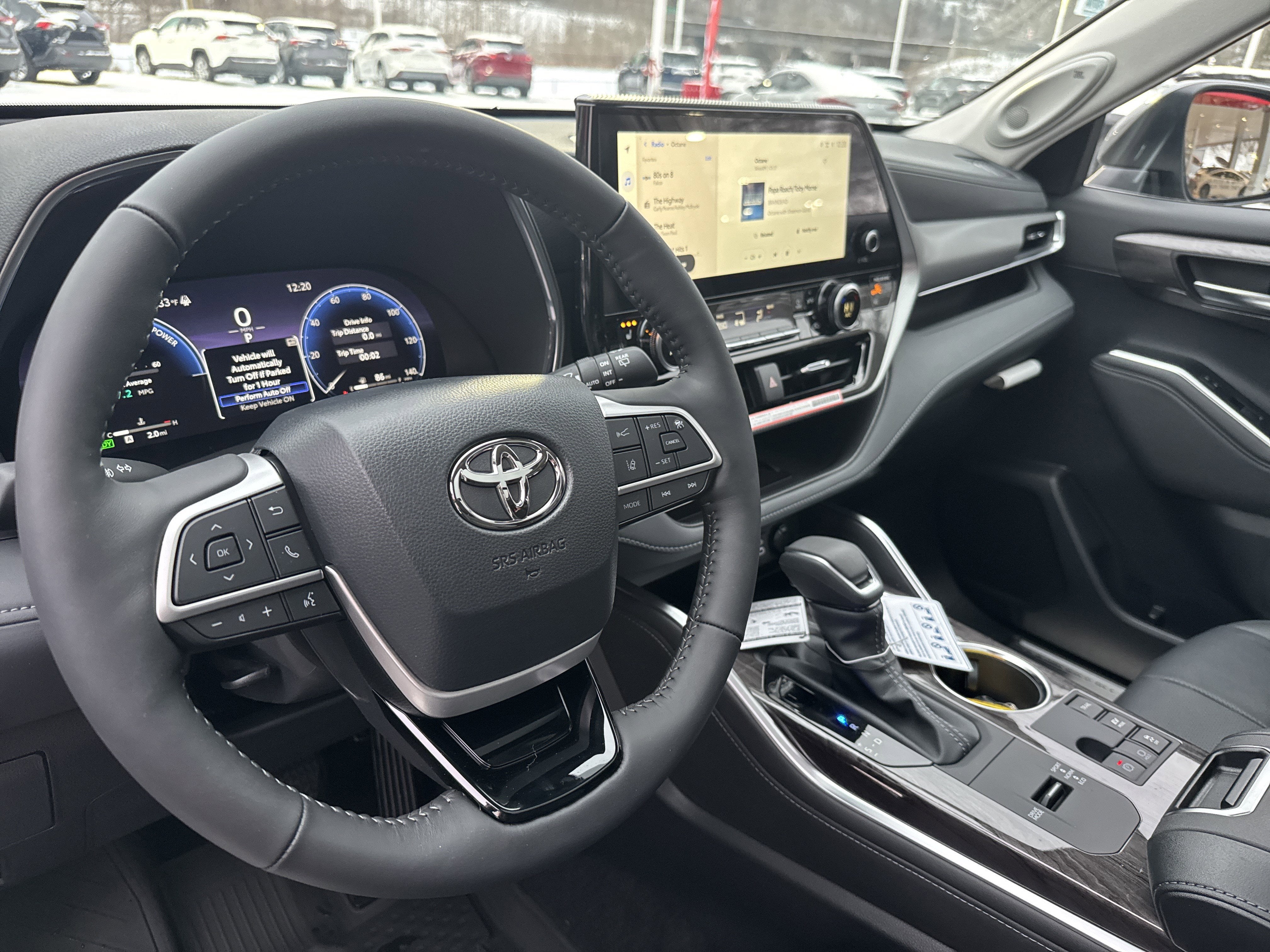 2026 Toyota Highlander Hybrid Platinum