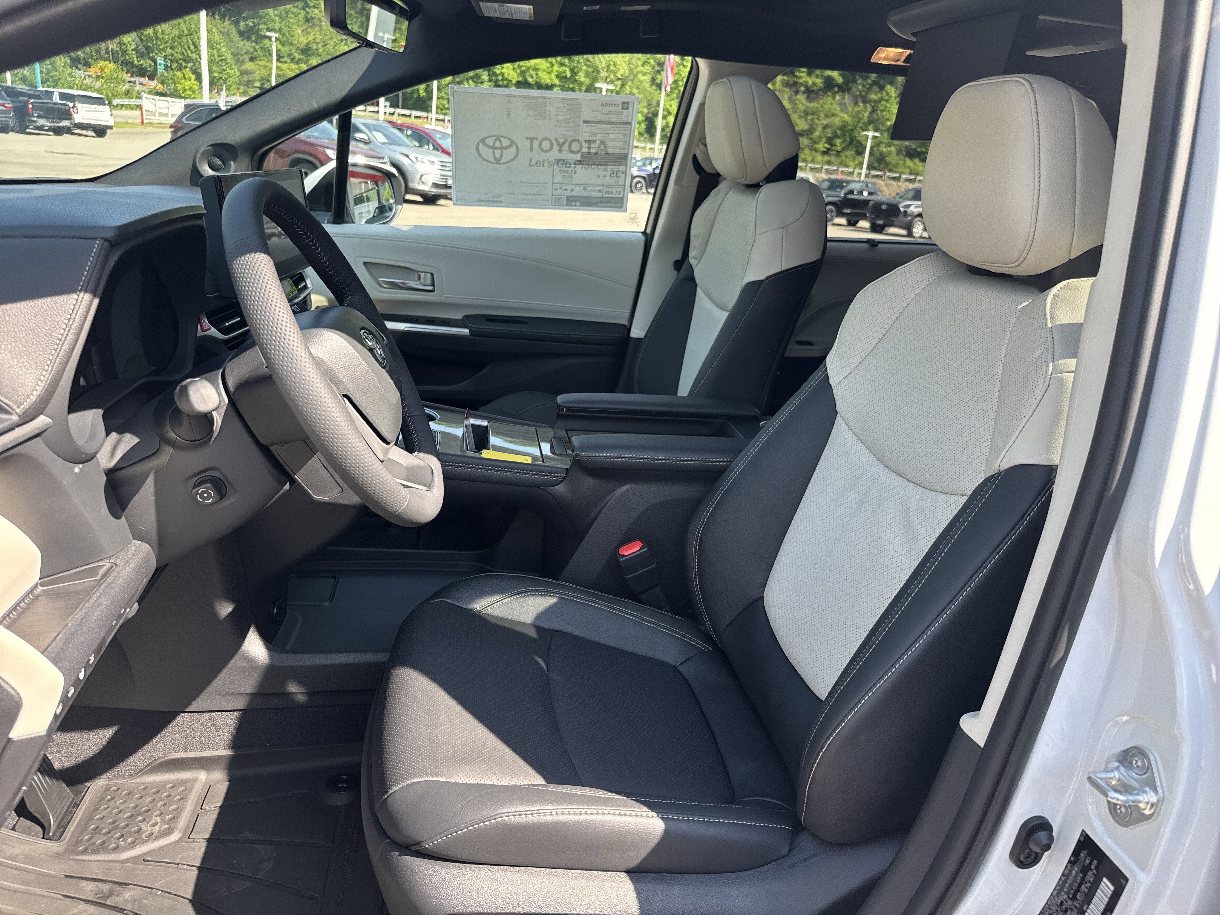 2026 Toyota Sienna Platinum