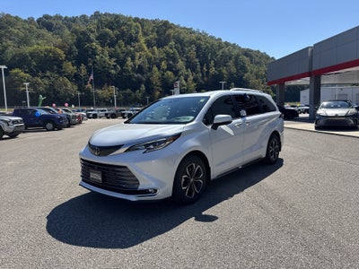 2026 Toyota Sienna Platinum