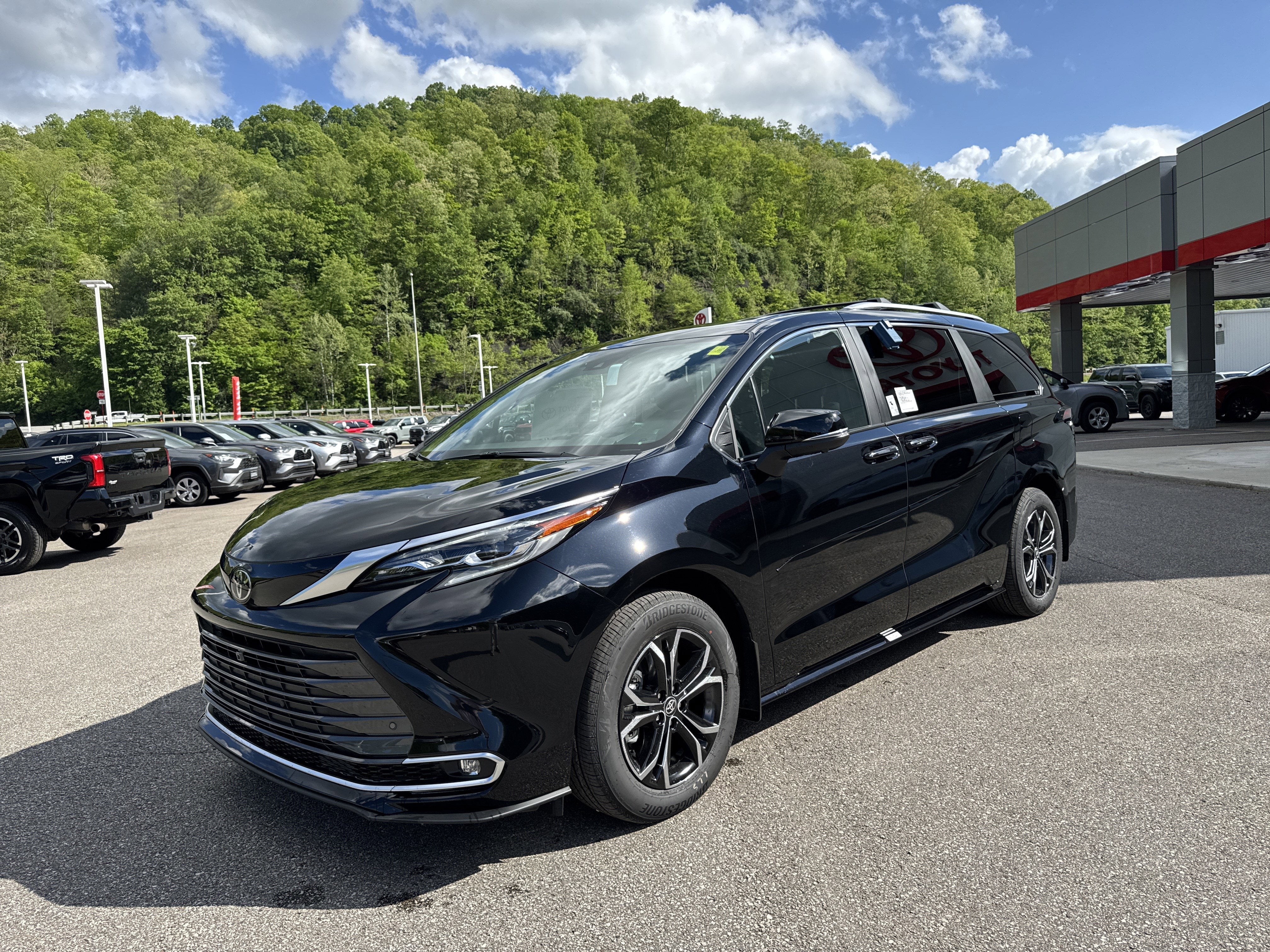 2026 Toyota Sienna Platinum