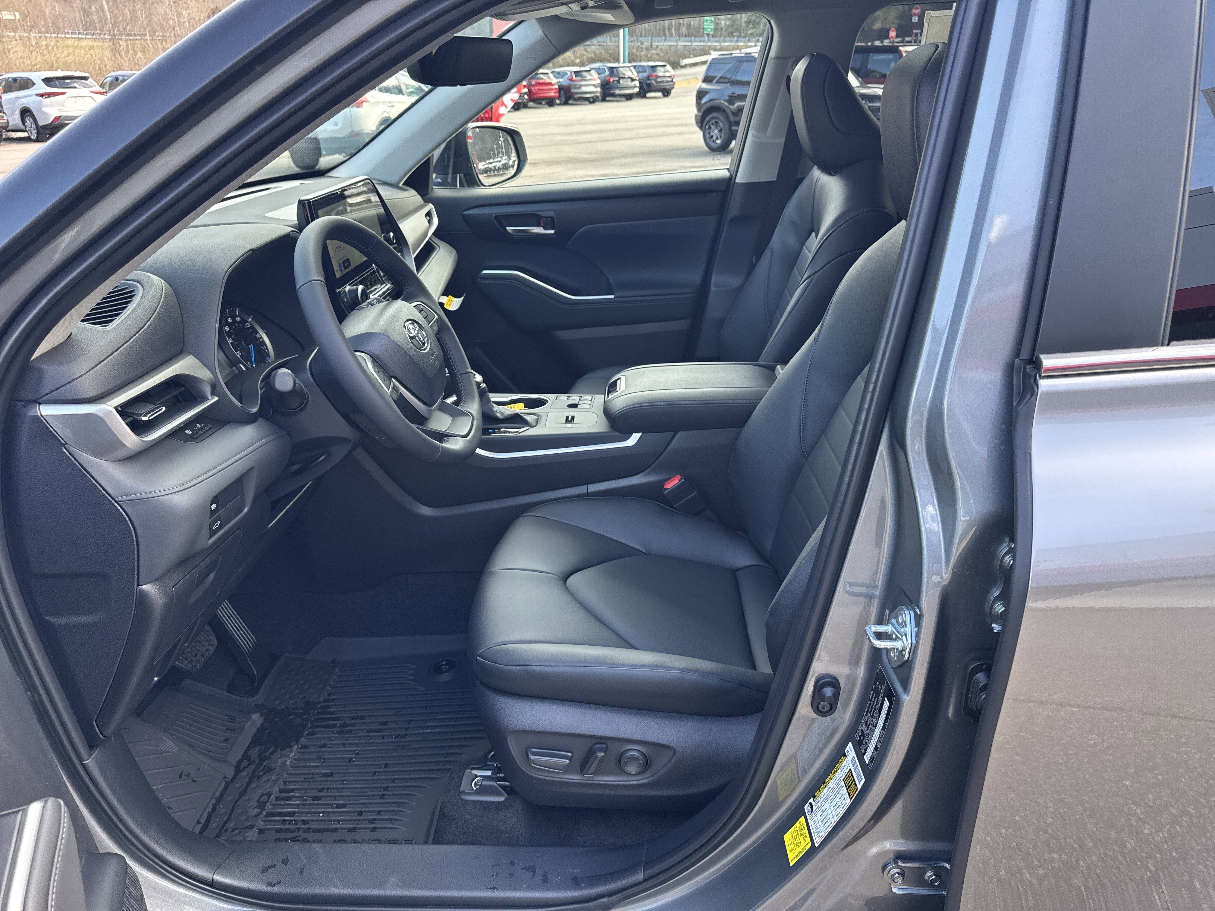 2026 Toyota Highlander Hybrid XLE