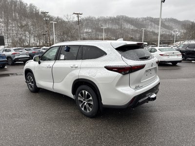 2026 Toyota Highlander Hybrid XLE