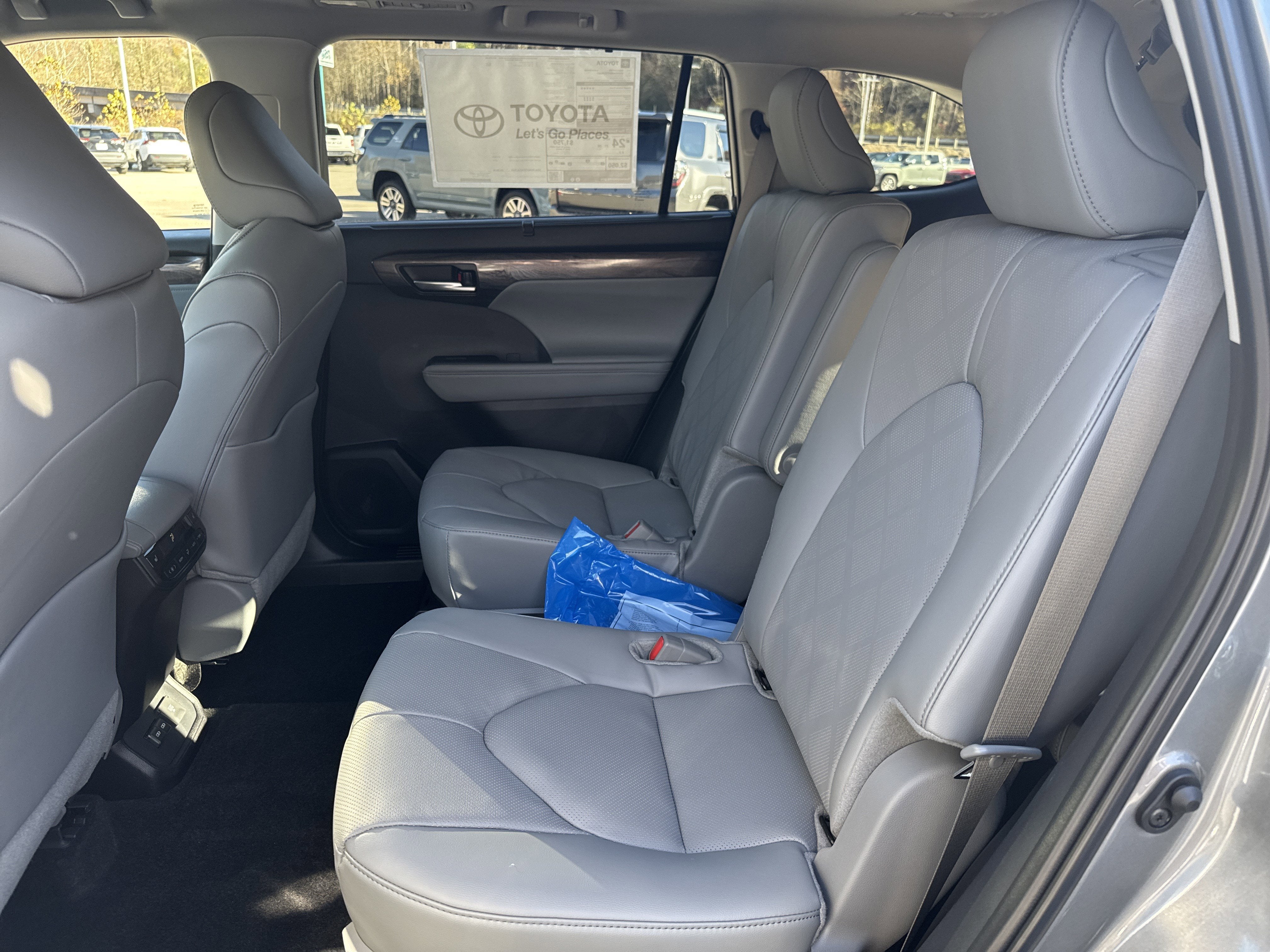 2026 Toyota Highlander Platinum