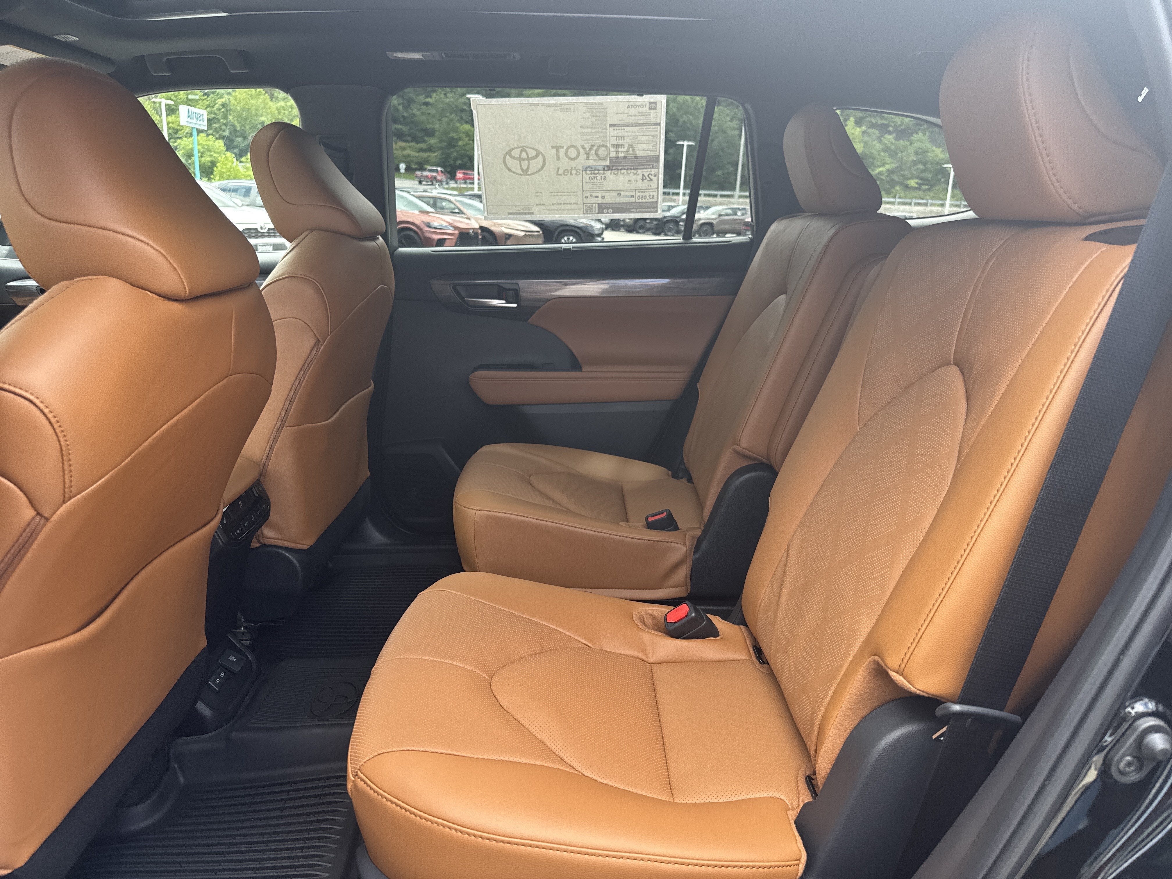 2026 Toyota Highlander Platinum