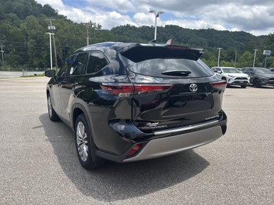 2026 Toyota Highlander Platinum