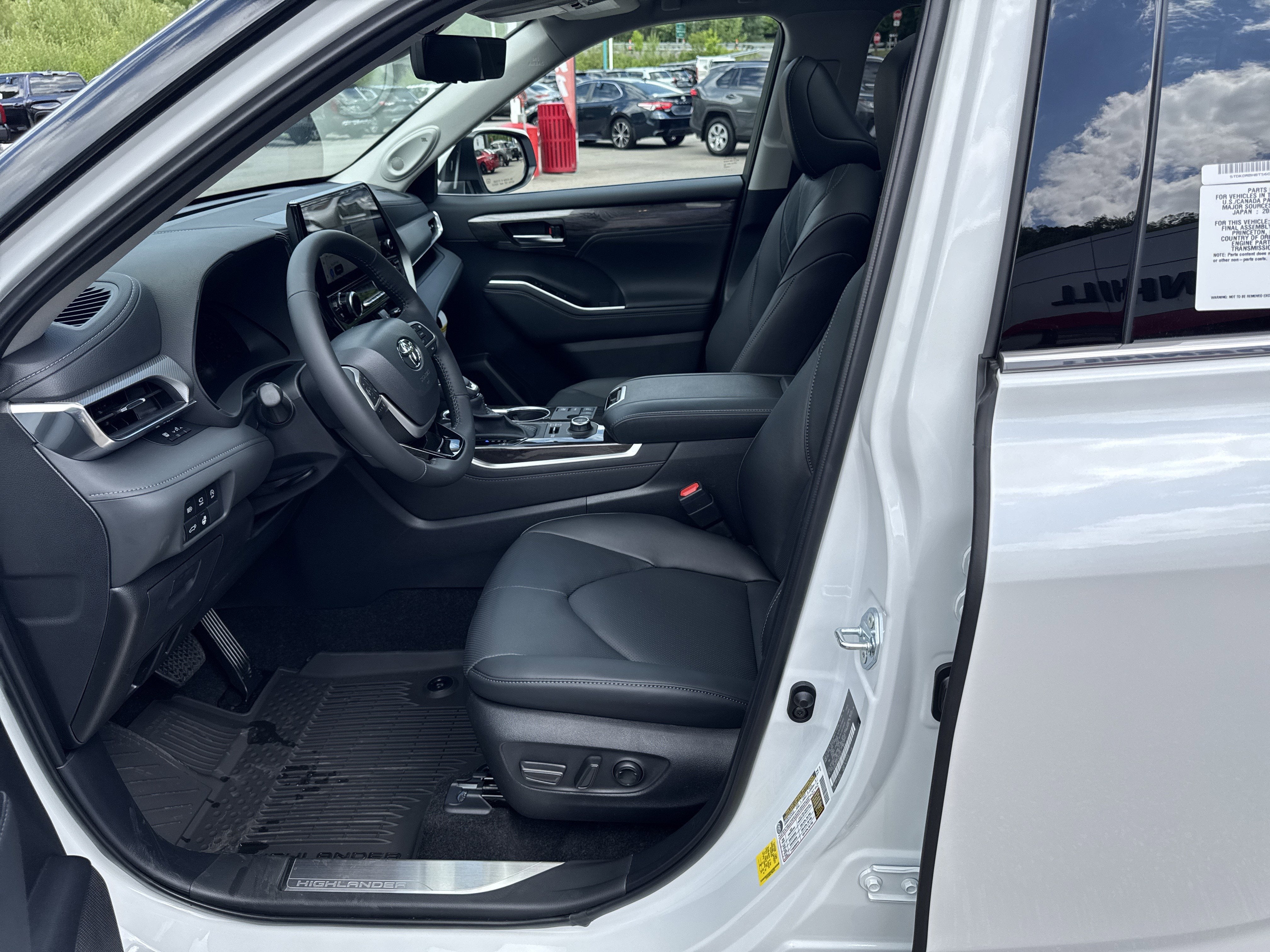 2026 Toyota Highlander Platinum