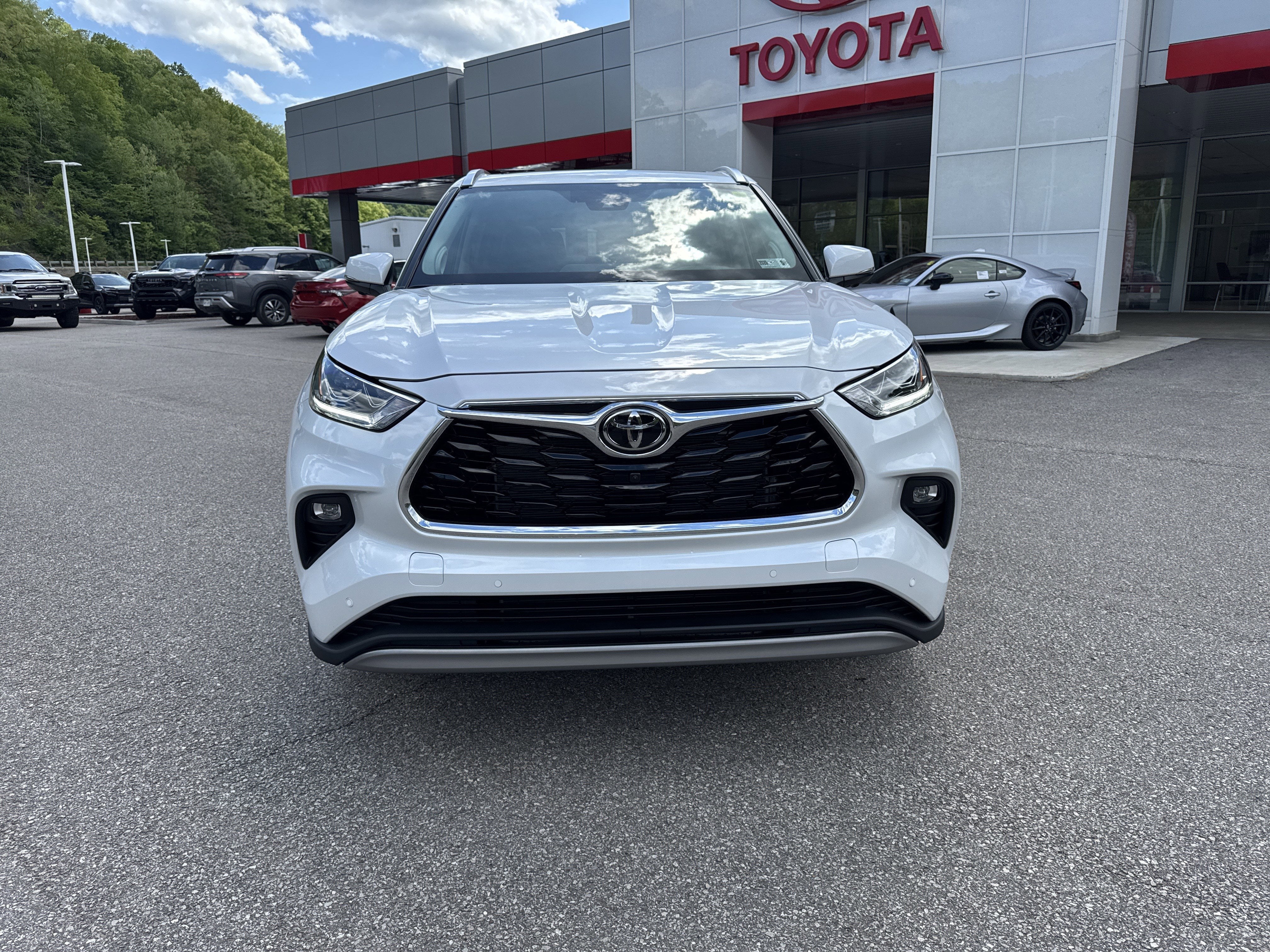 2026 Toyota Highlander Platinum