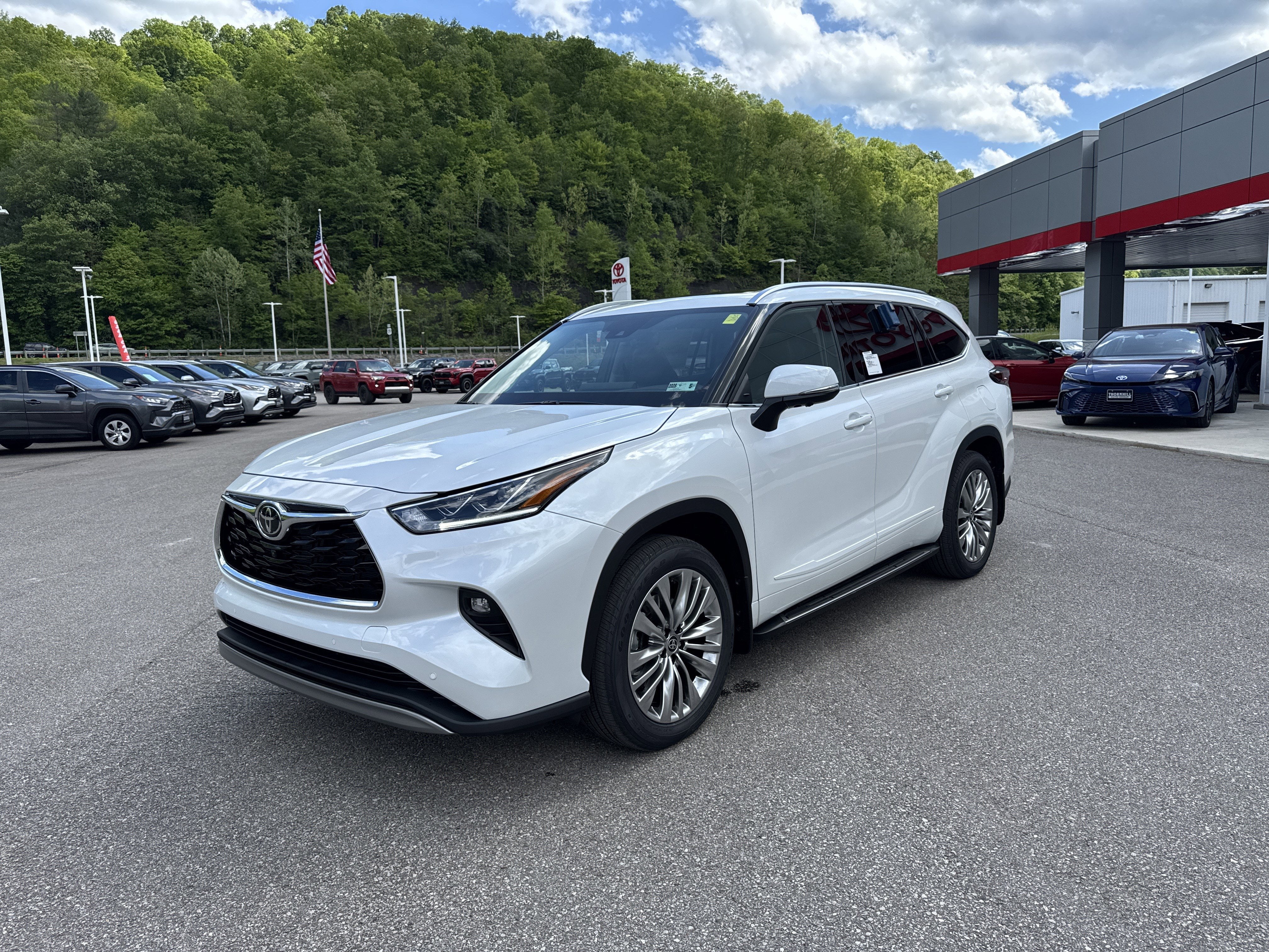 2026 Toyota Highlander Platinum