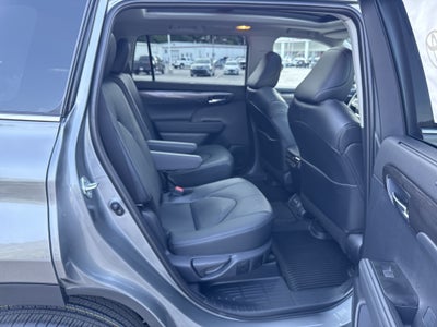2026 Toyota Highlander Platinum