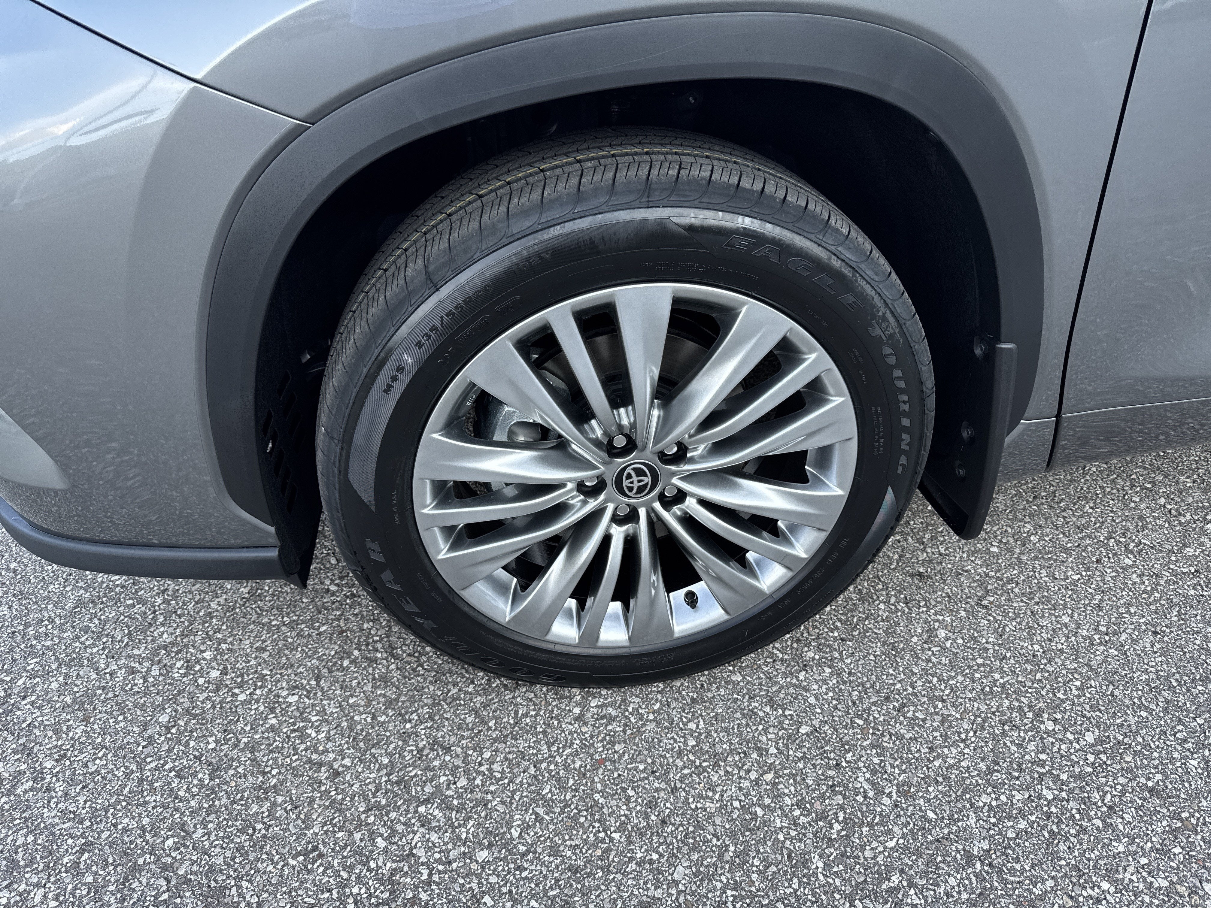 2026 Toyota Highlander Platinum