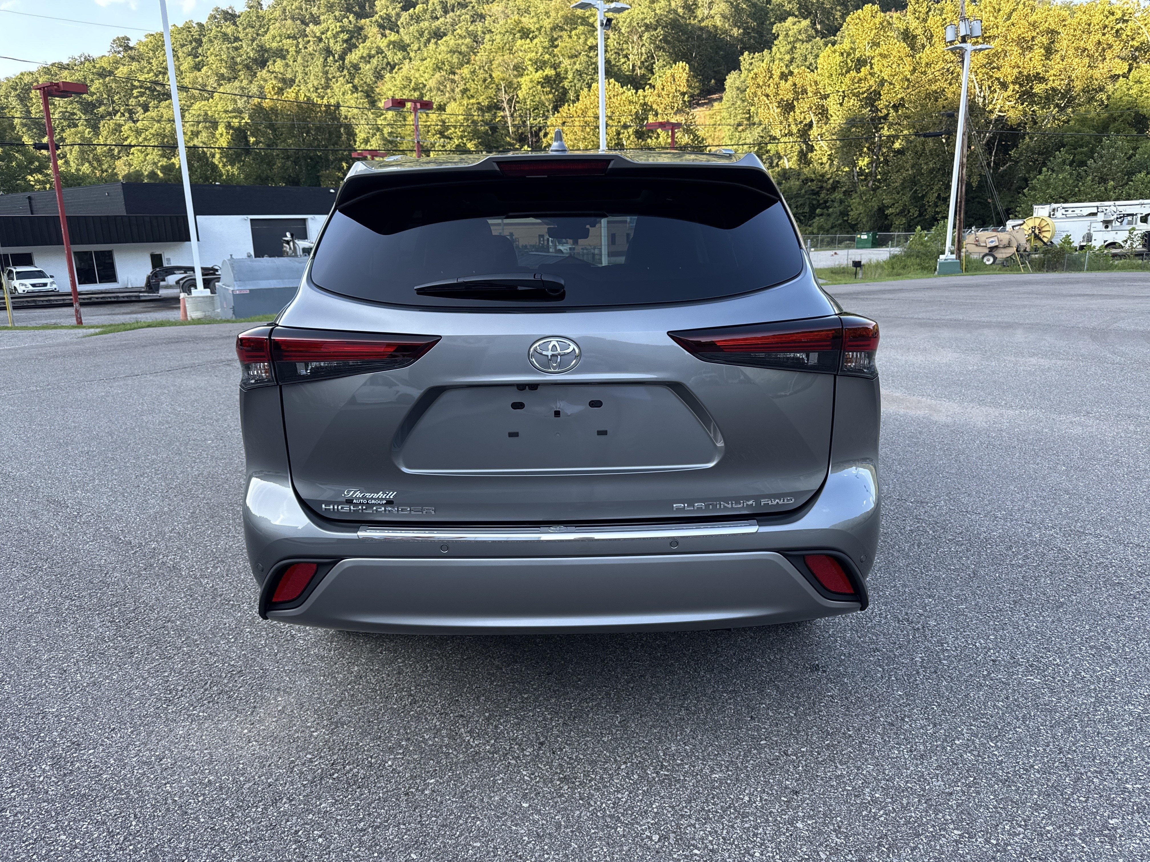 2026 Toyota Highlander Platinum