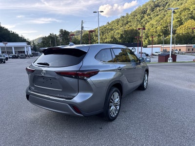 2026 Toyota Highlander Platinum