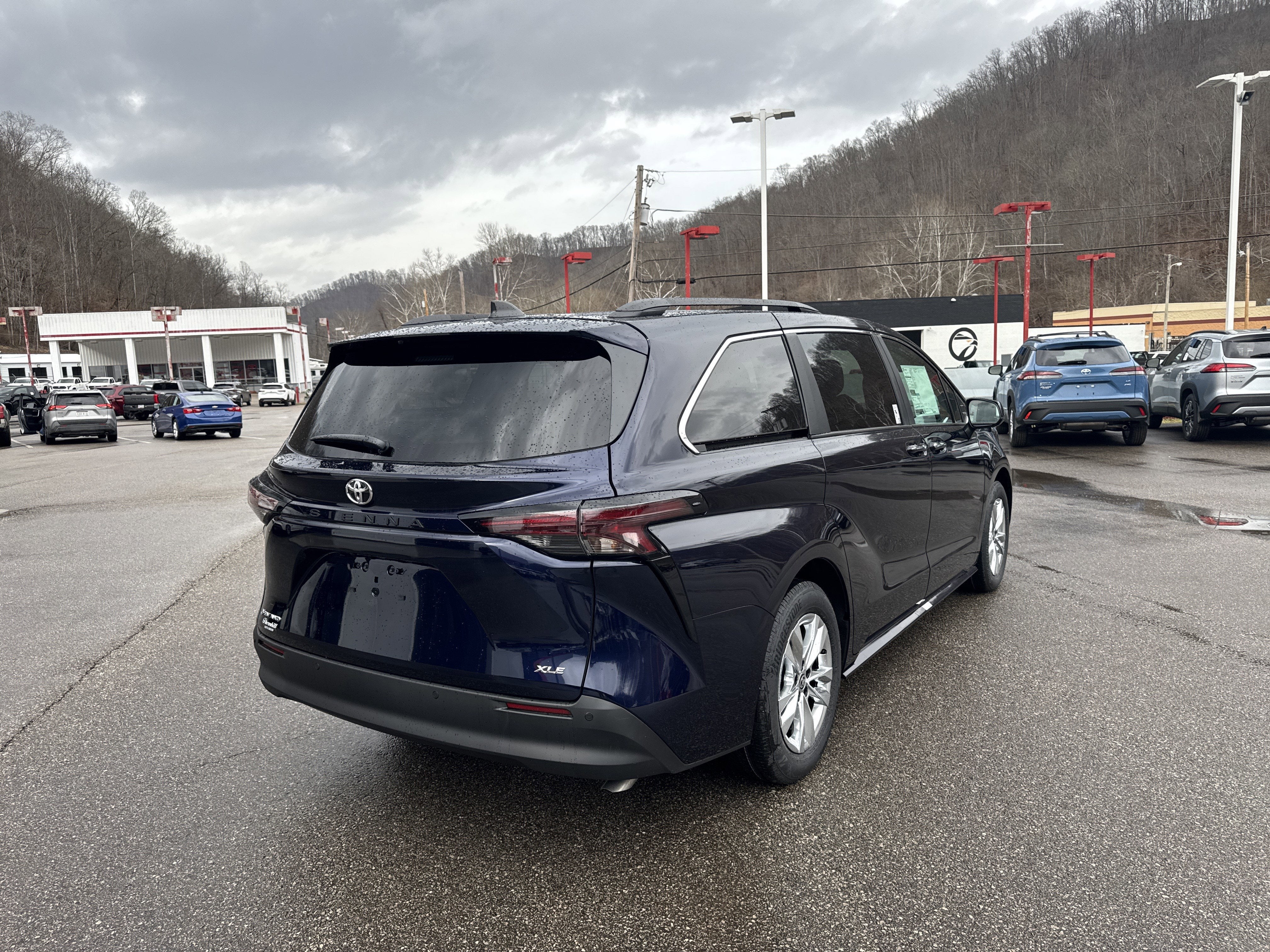 2026 Toyota Sienna XLE
