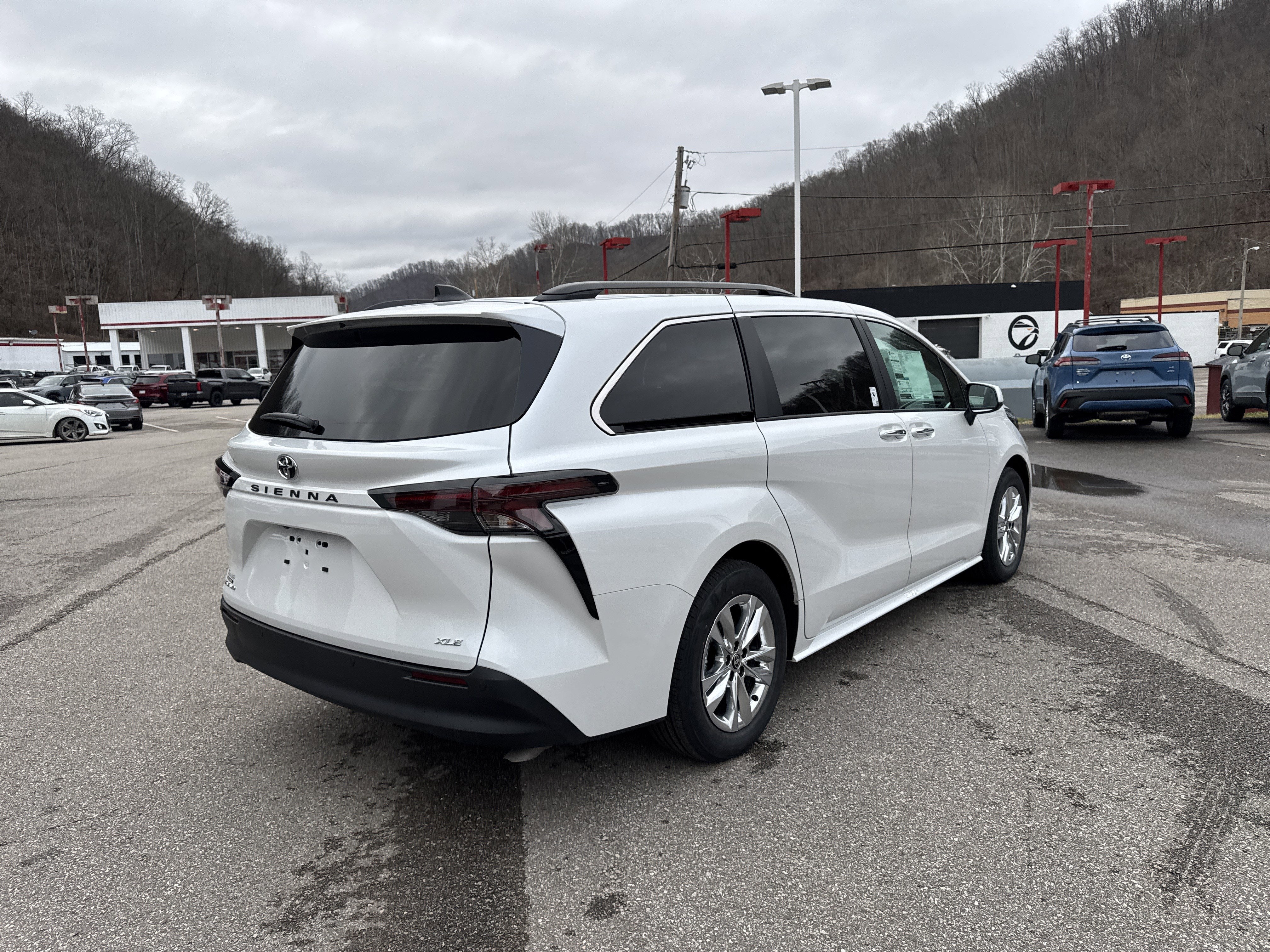 2026 Toyota Sienna XLE