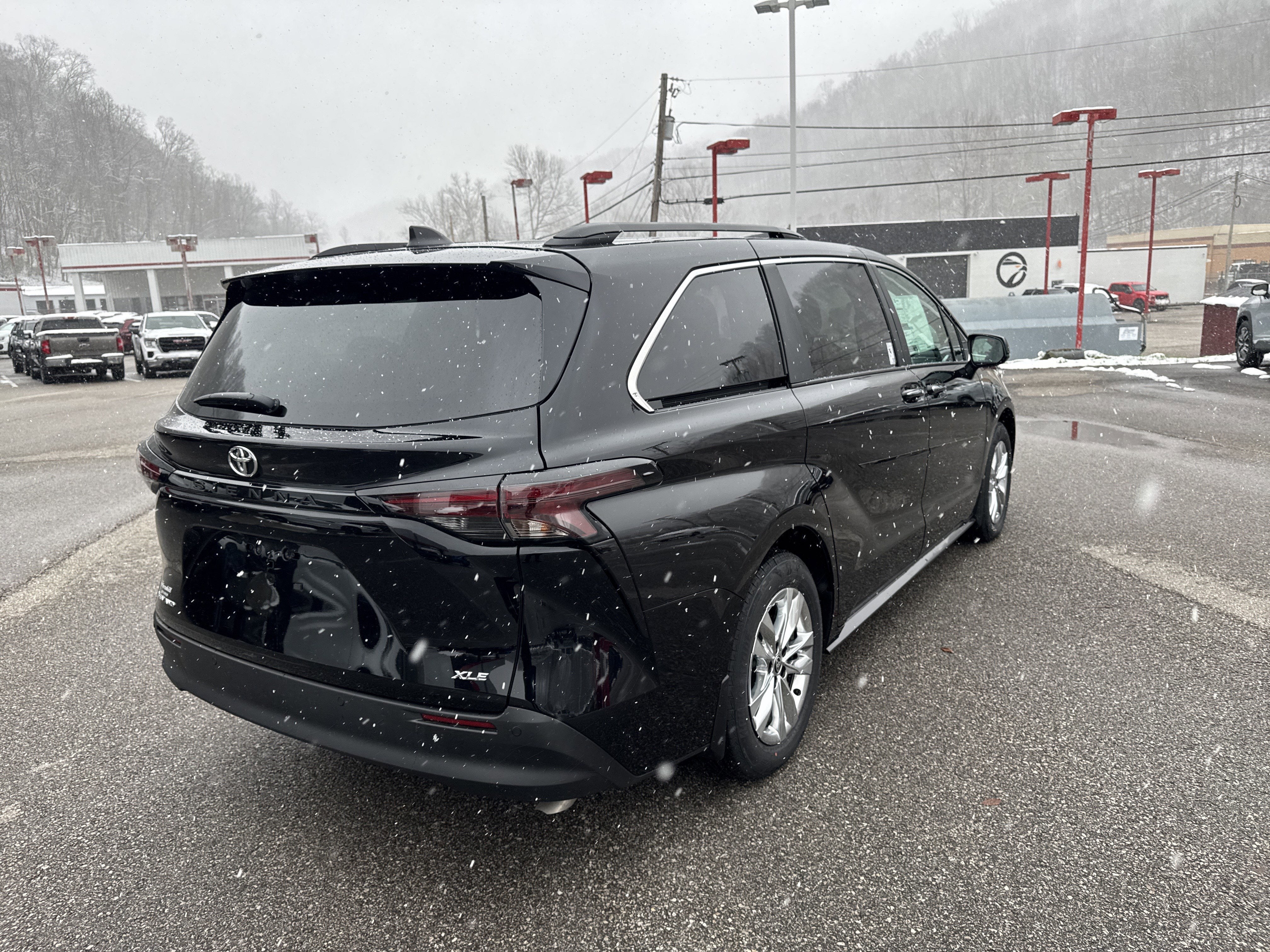 2026 Toyota Sienna XLE