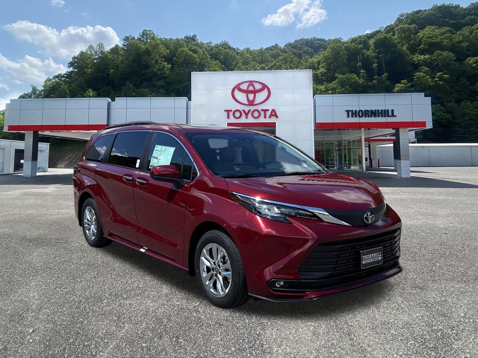 2026 Toyota Sienna XLE