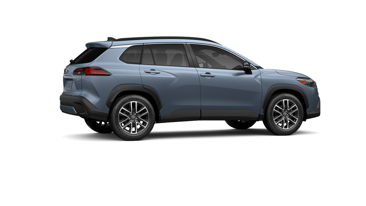 2026 Toyota Corolla Cross XLE - Photo 11