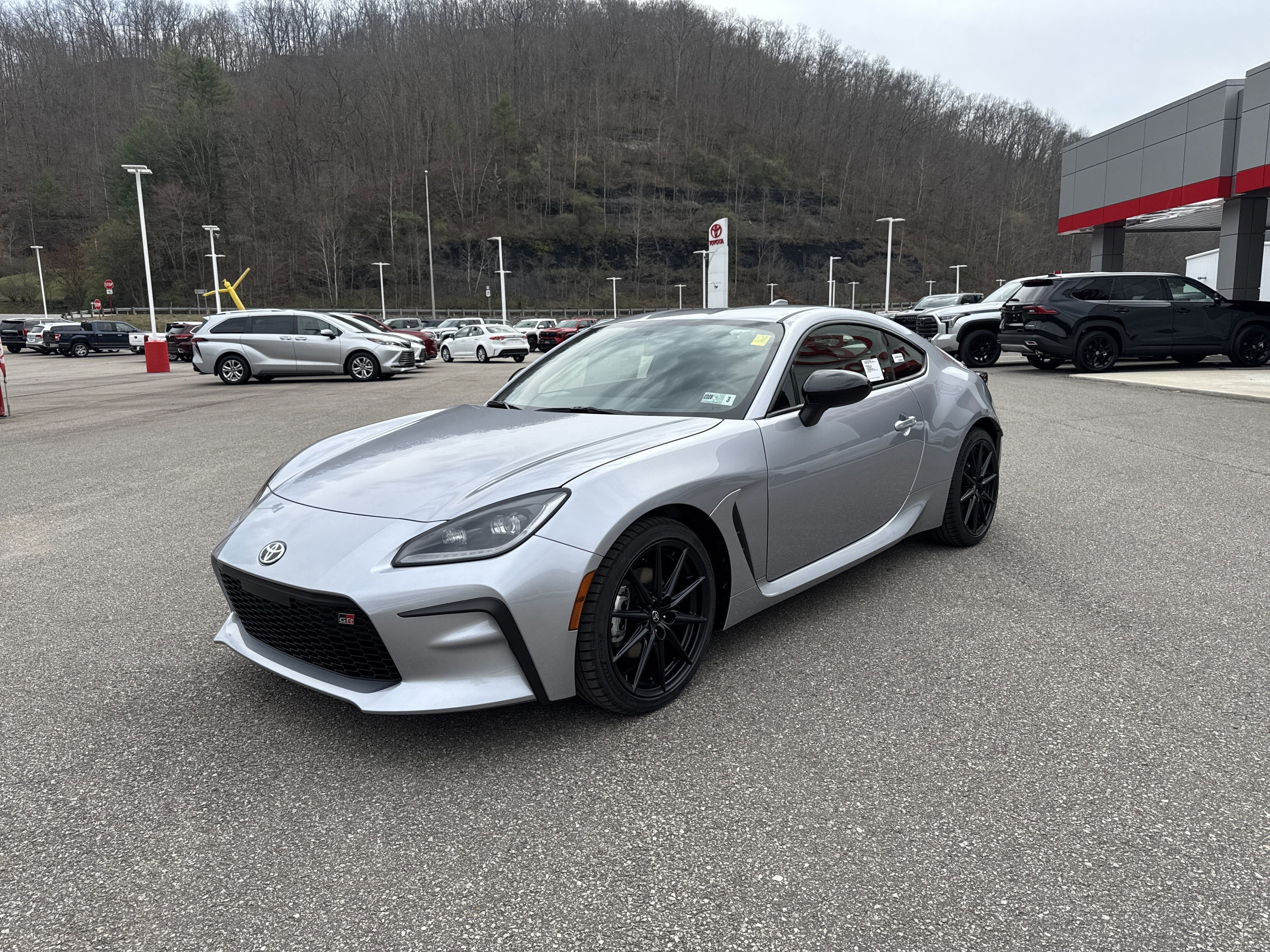 2026 Toyota GR86 Premium AT