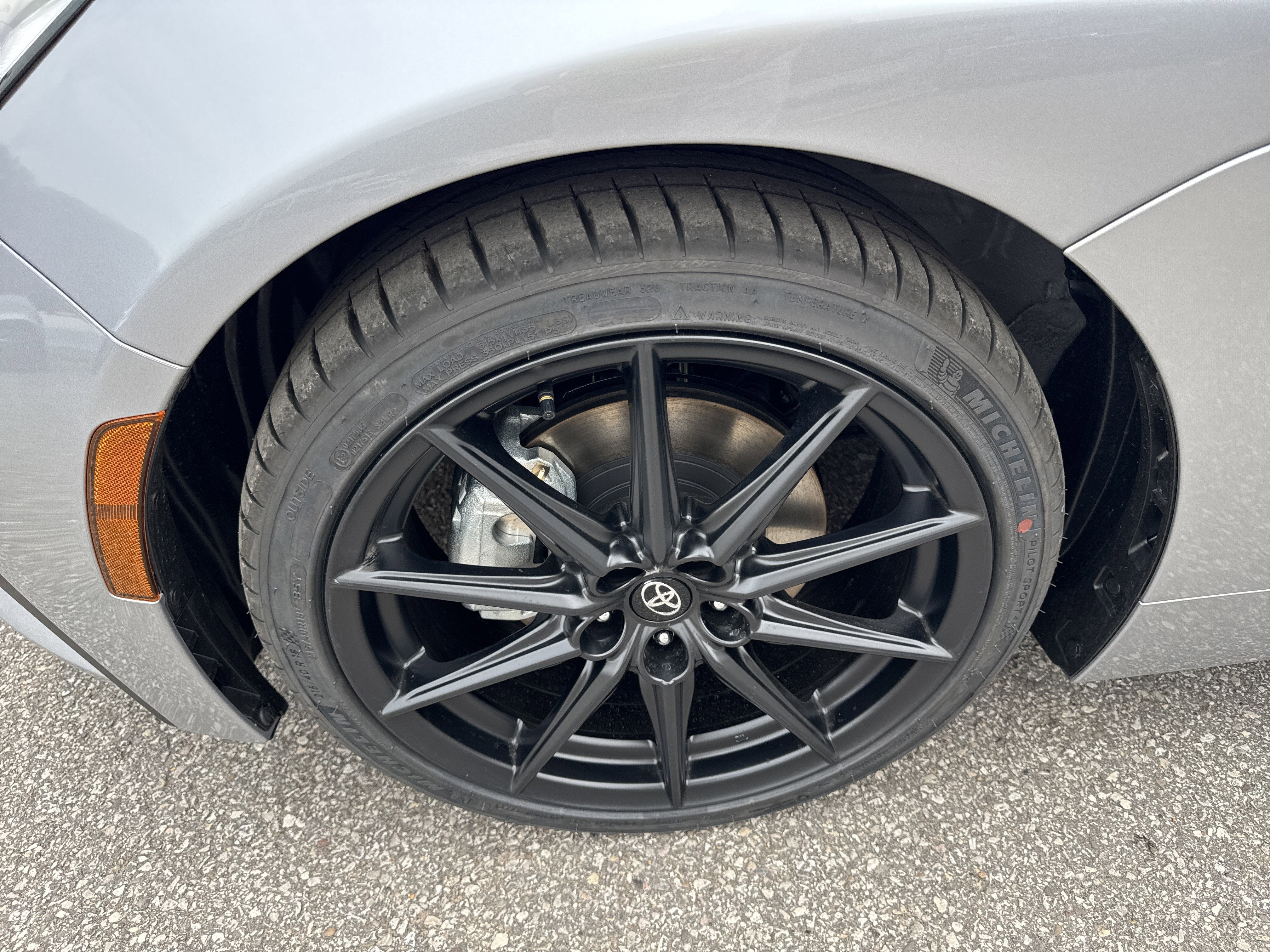 2026 Toyota GR86 Premium AT