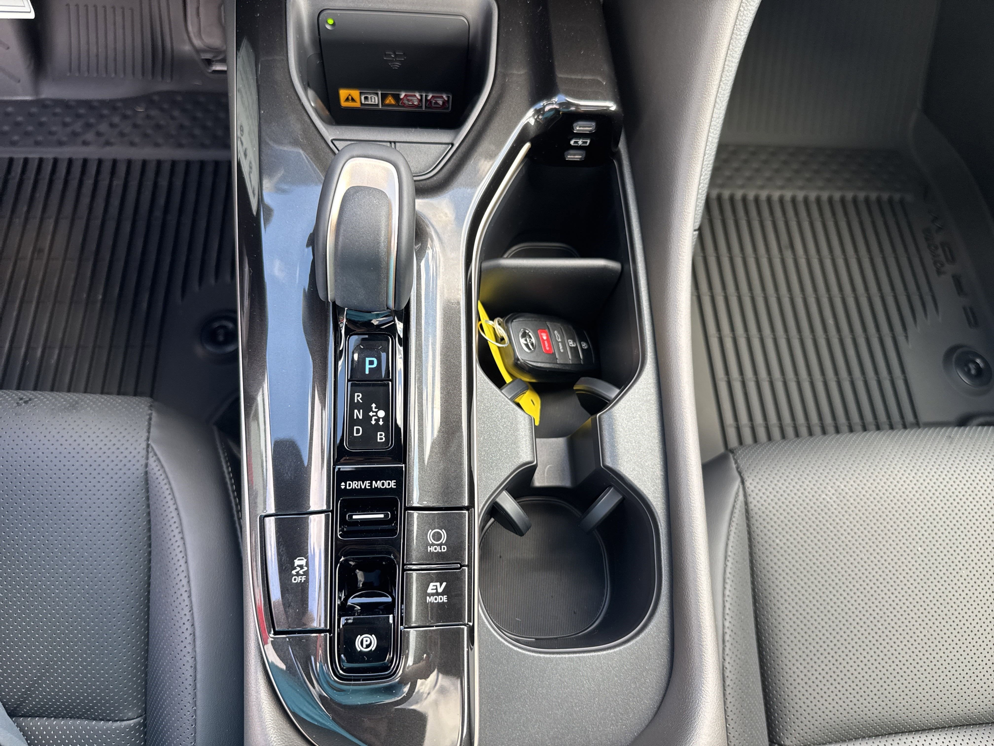 2026 Toyota Toyota Crown Nightshade