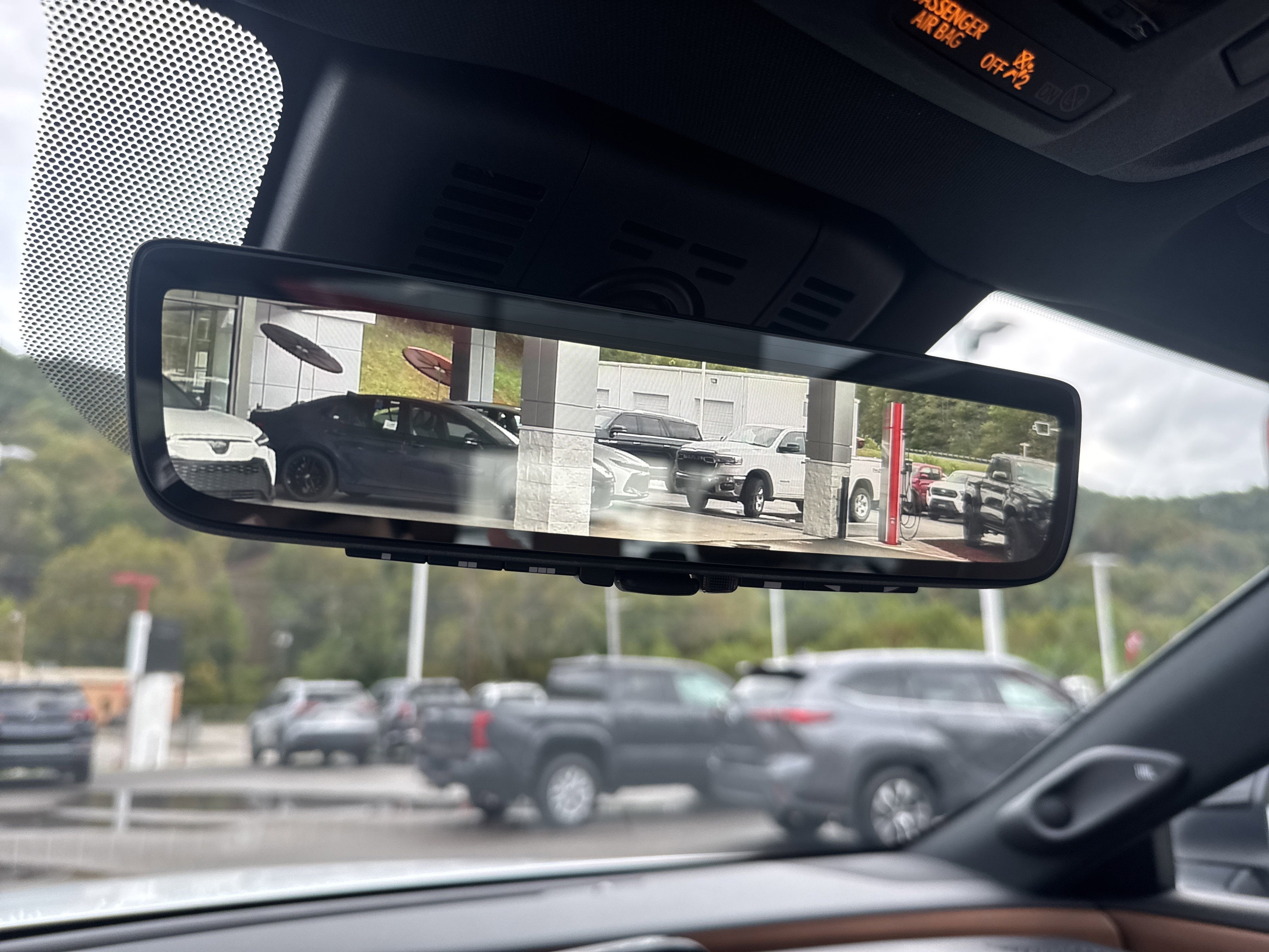 2025 Toyota Toyota Crown Signia Limited