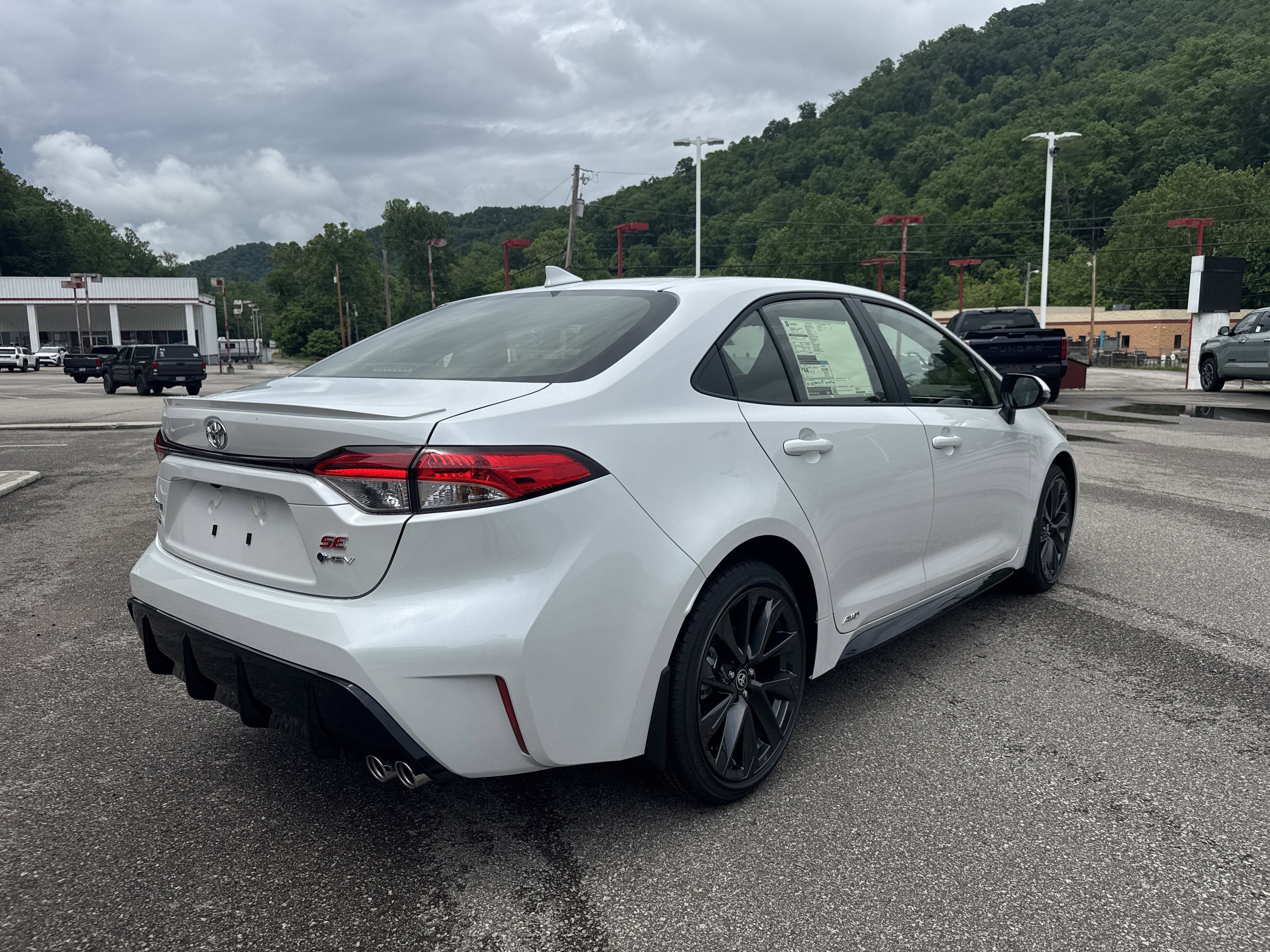 2026 Toyota Corolla Hybrid SE AWD