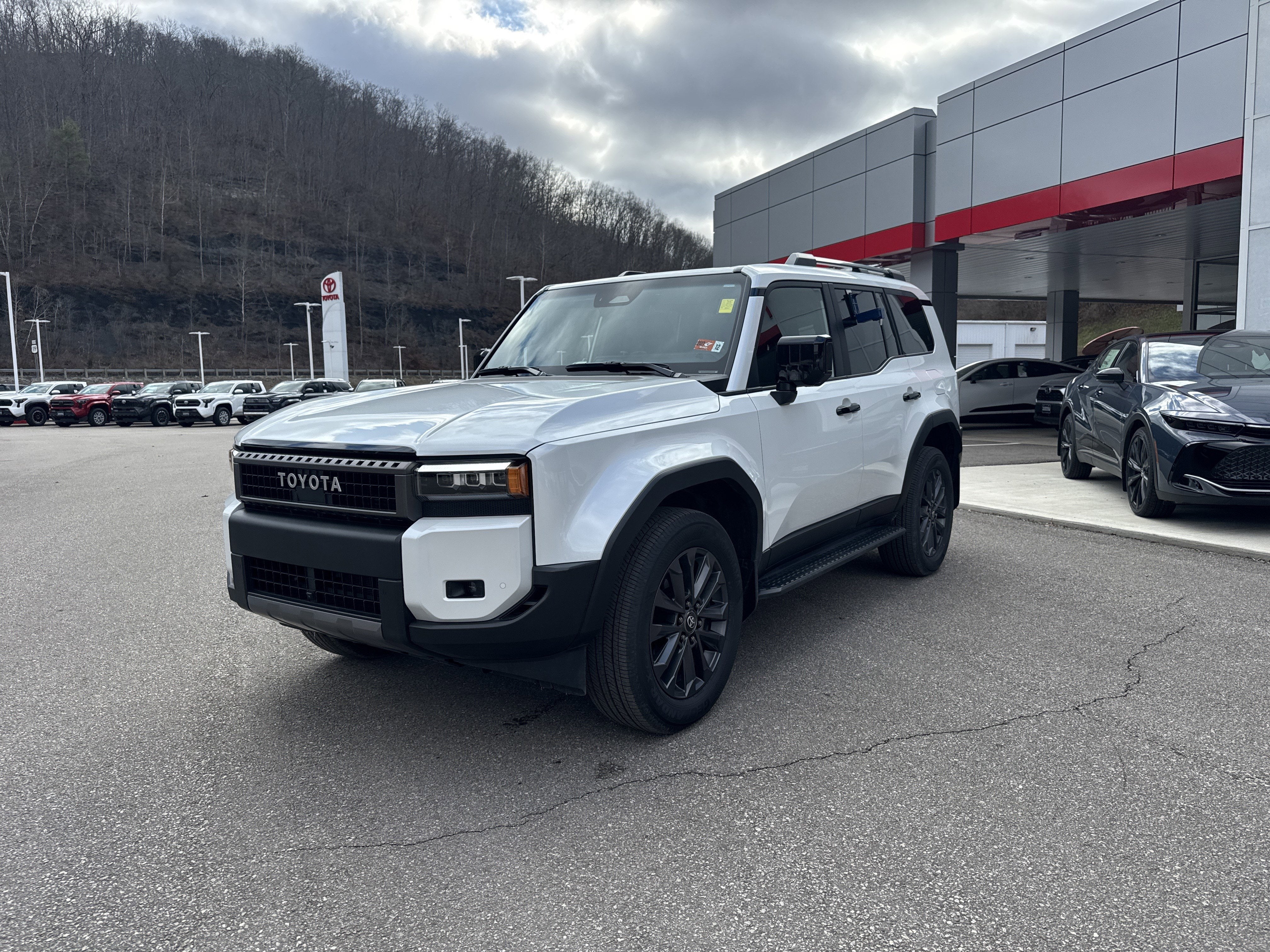 2026 Toyota Land Cruiser Land Cruiser 2.4L 4-Cyl. i-FORCE MAX Hybrid