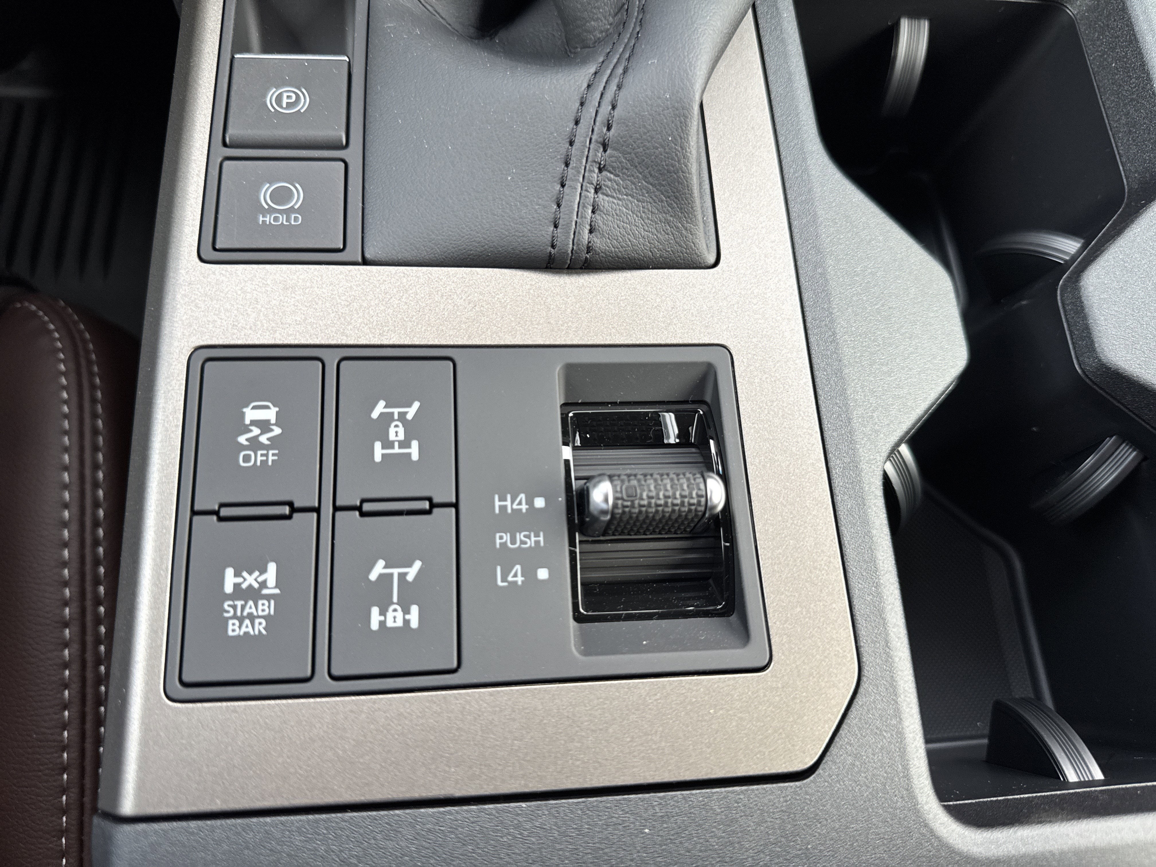 2026 Toyota Land Cruiser 4WD (Natl)