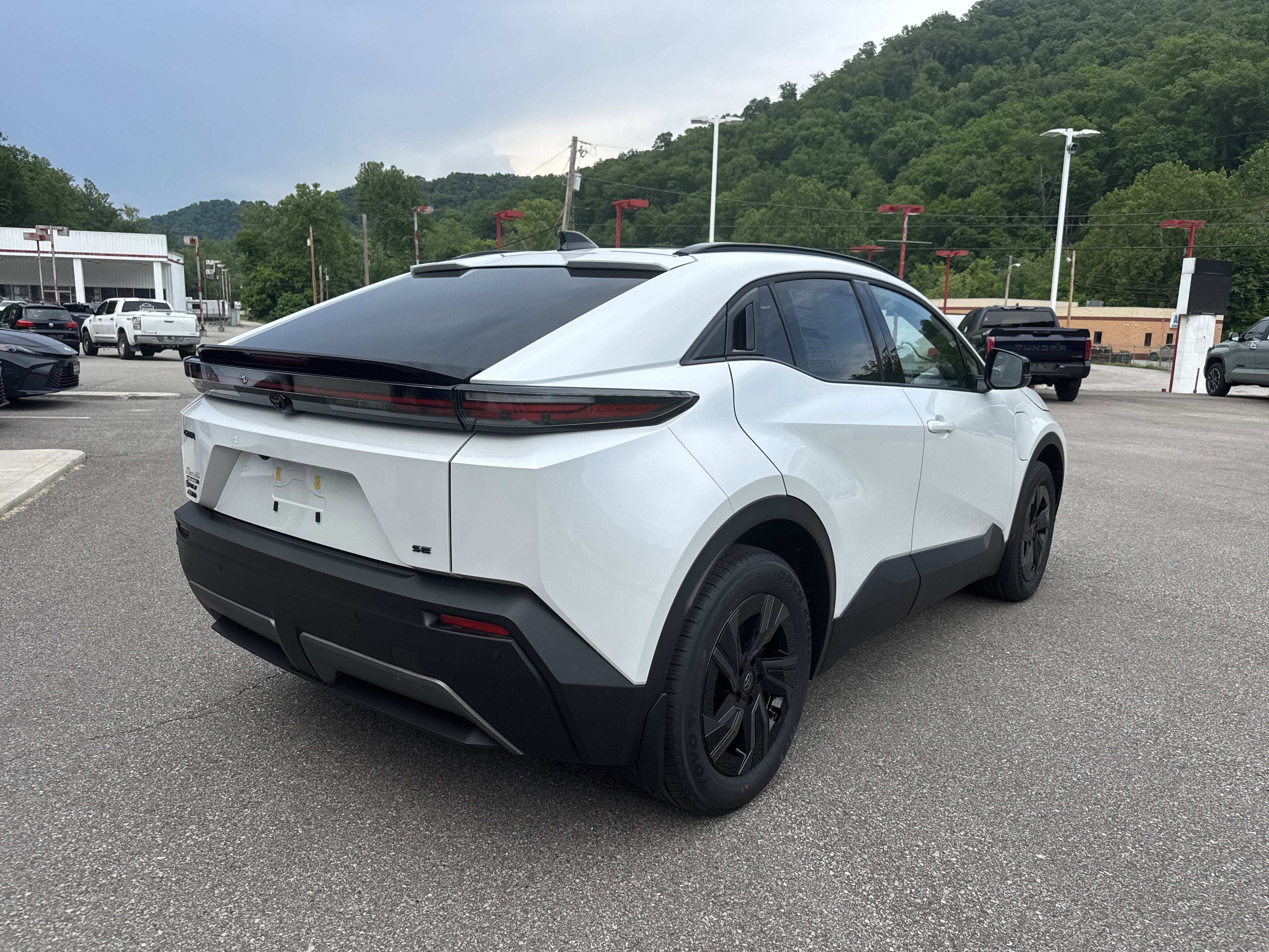 2026 Toyota C-HR SE
