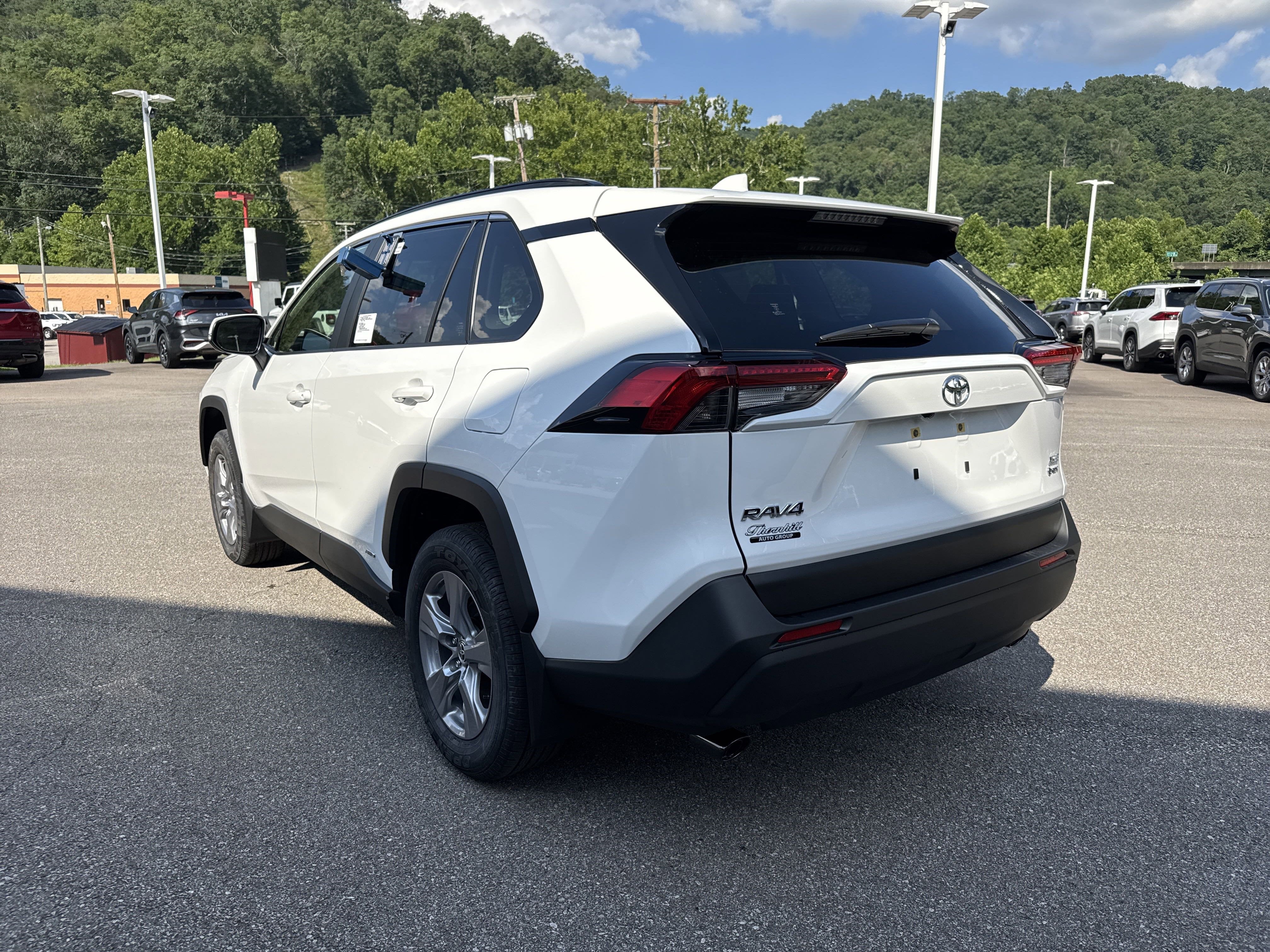 2025 Toyota RAV4 Hybrid XLE